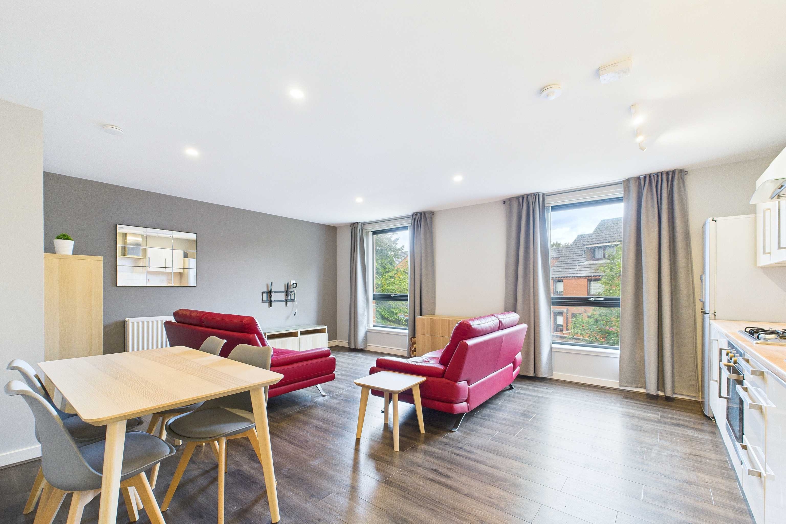 1:1 91 Elder Street living room Two Bedroom Flat To Let In Govan Glasgow