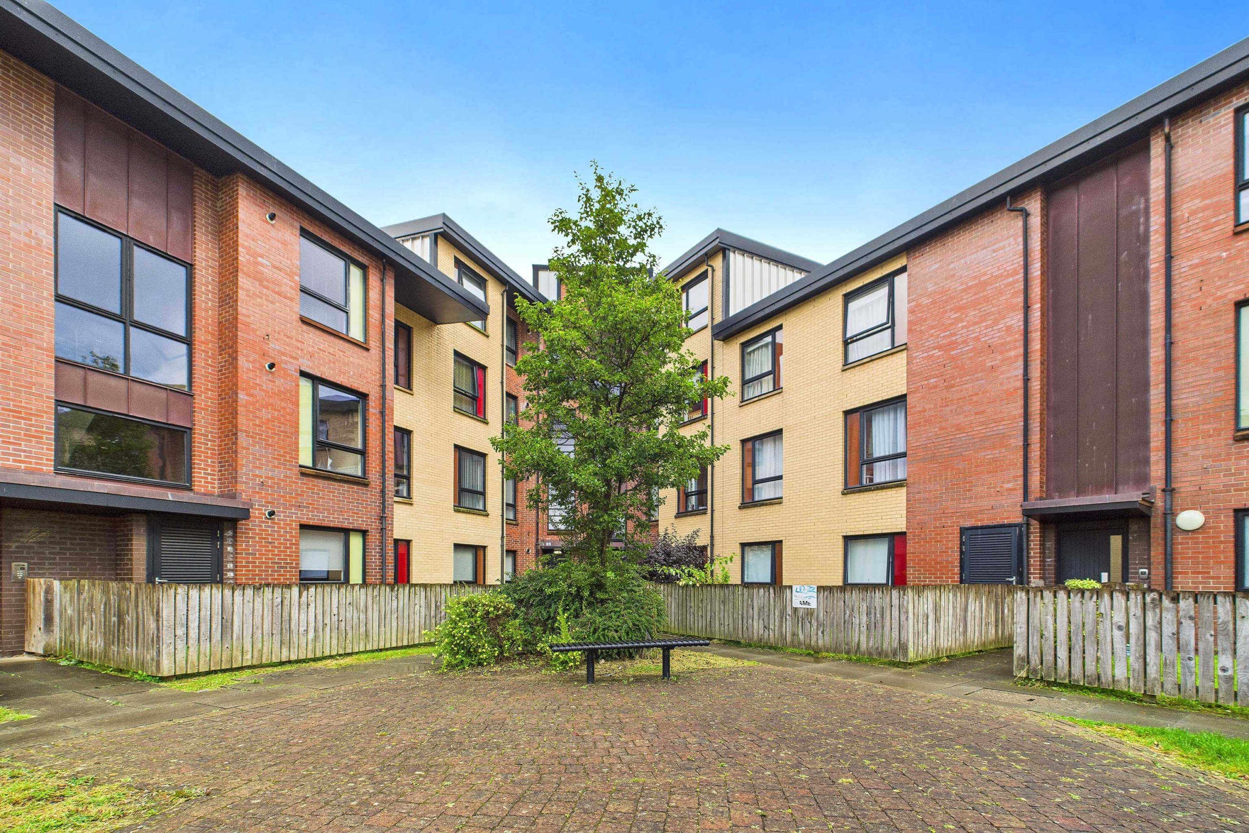 1:1 91 Elder Street street view Two Bedroom Flat To Let In Govan Glasgow