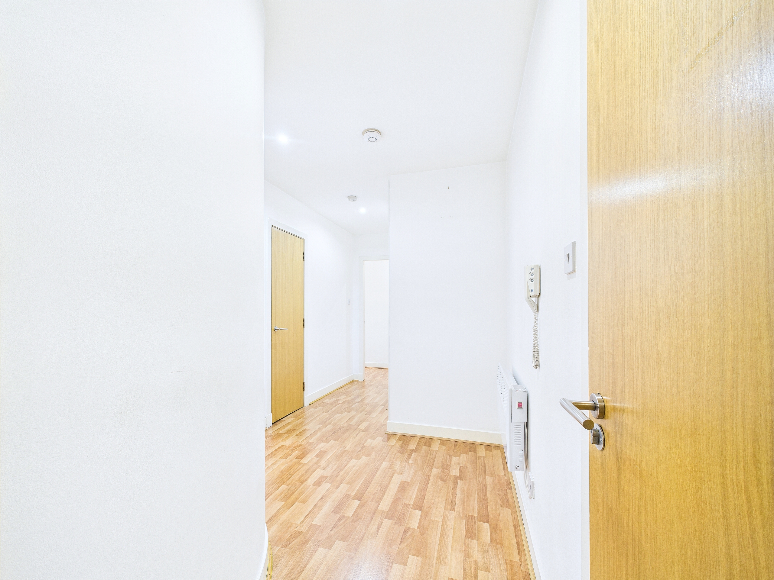 2:2 16 south frederick street hallway South Frederick Street - One Bedroom Flat For Sale In Glasgow City Centre