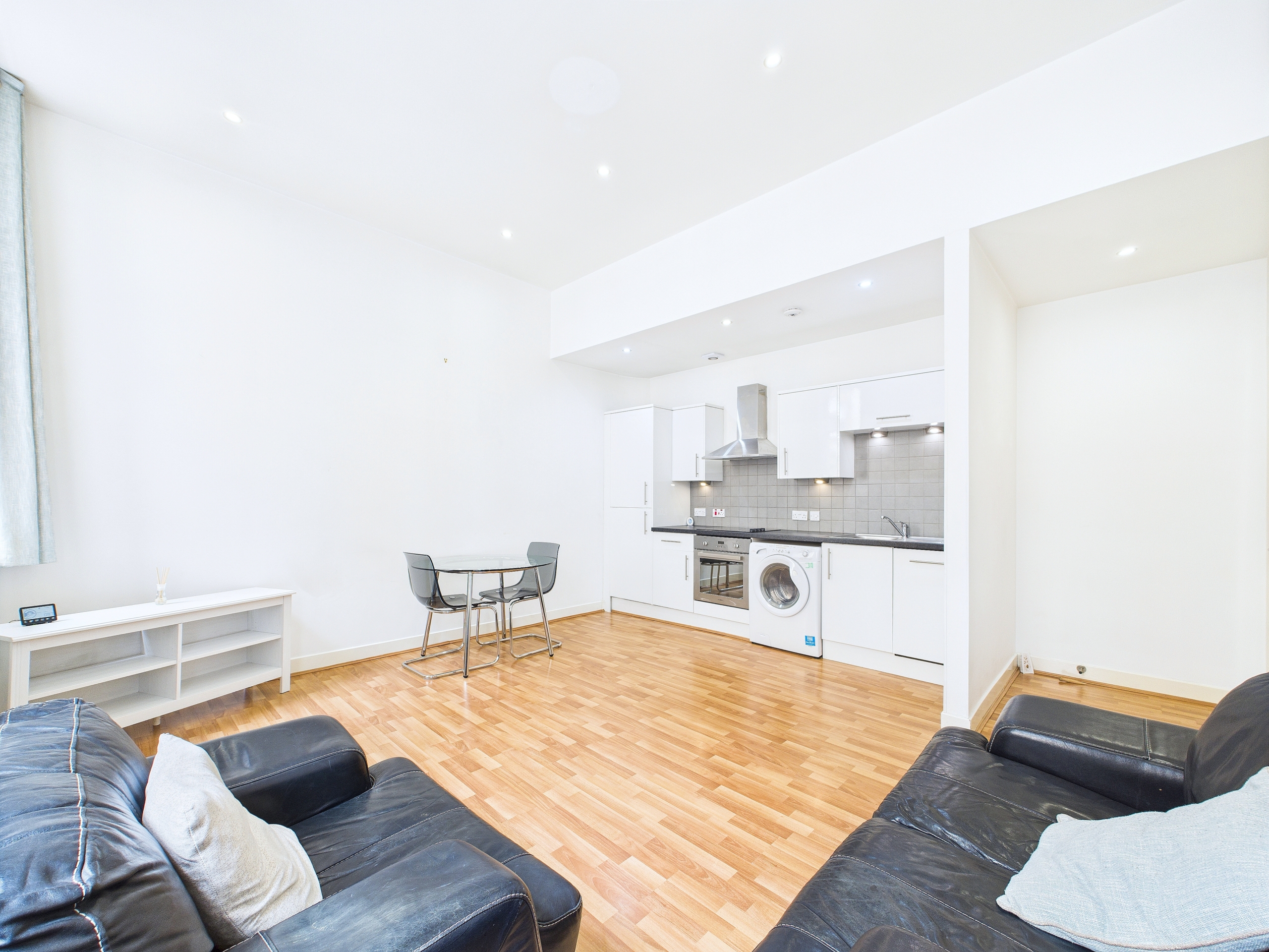 2:2 16 south frederick street living room South Frederick Street - One Bedroom Flat For Sale In Glasgow City Centre