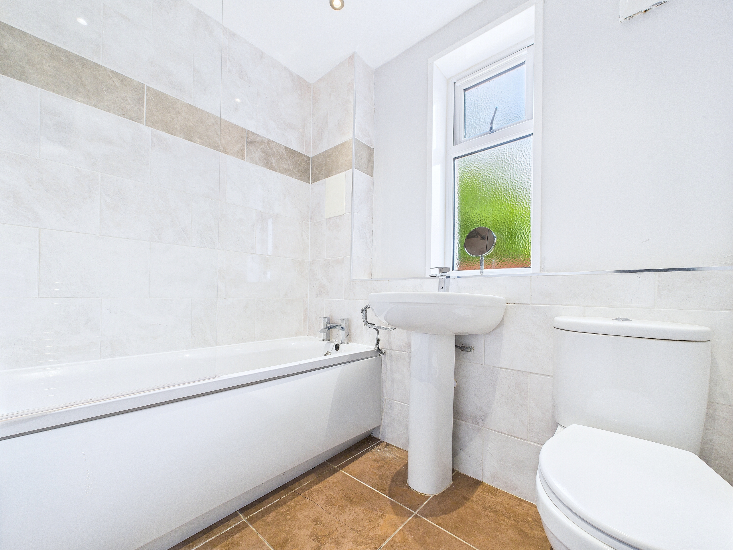 Burnside Crescent - Ground Floor Two Bedroom Flat To Let In Blantyre