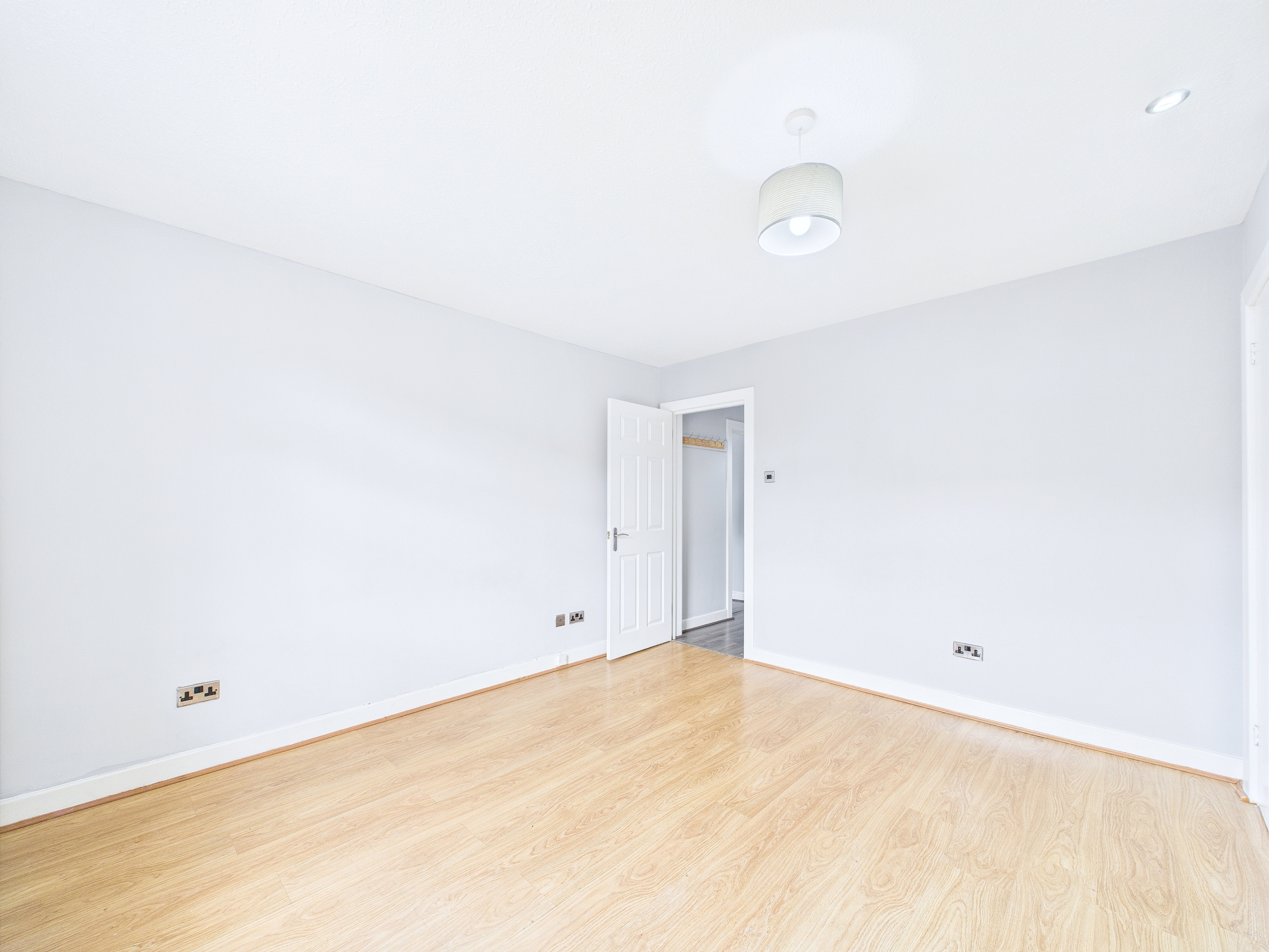 Burnside Crescent - Ground Floor Two Bedroom Flat To Let In Blantyre