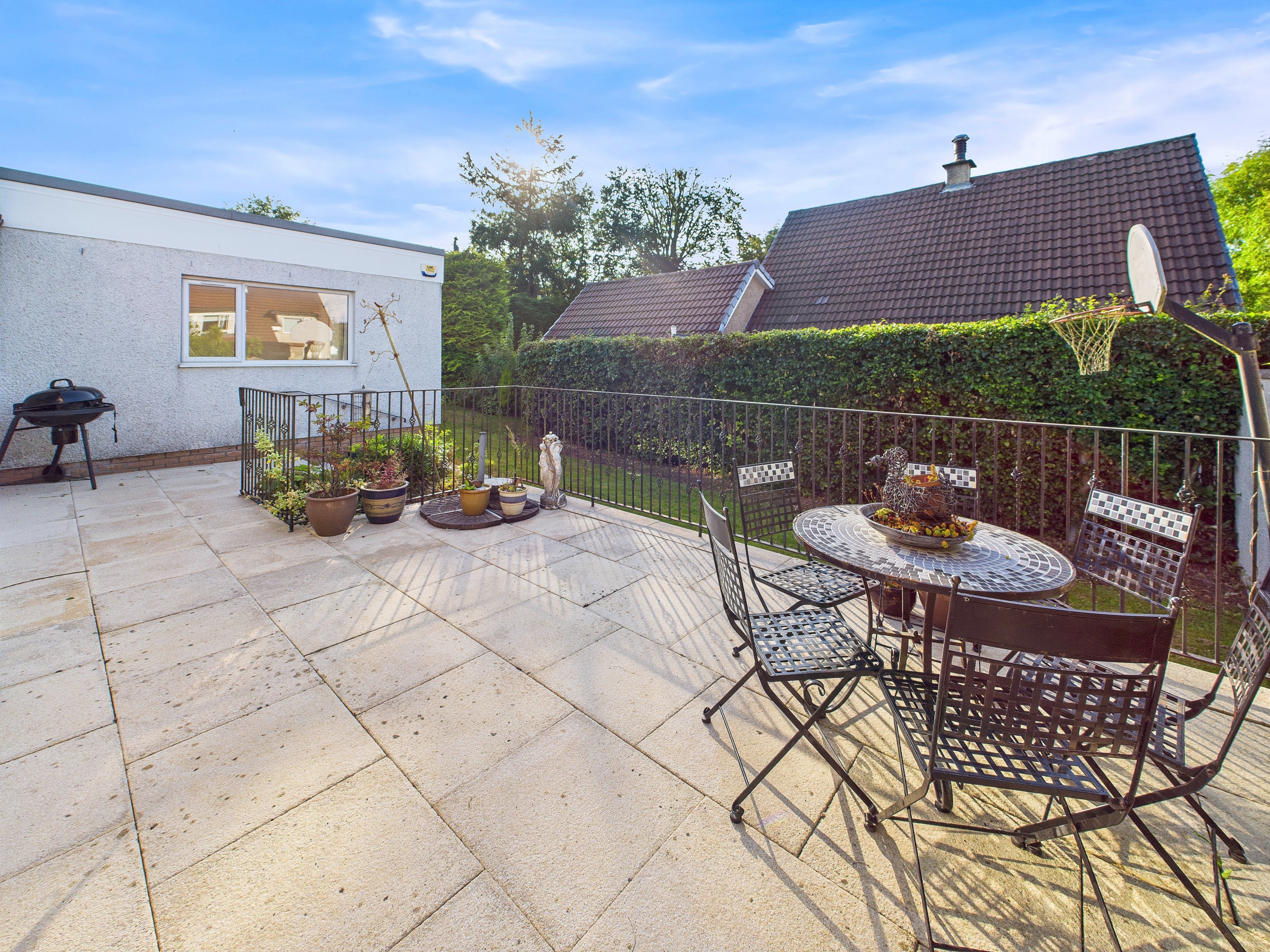 39 Kirkdene Avenue – Four Bedroom Bungalow Newton Mearns