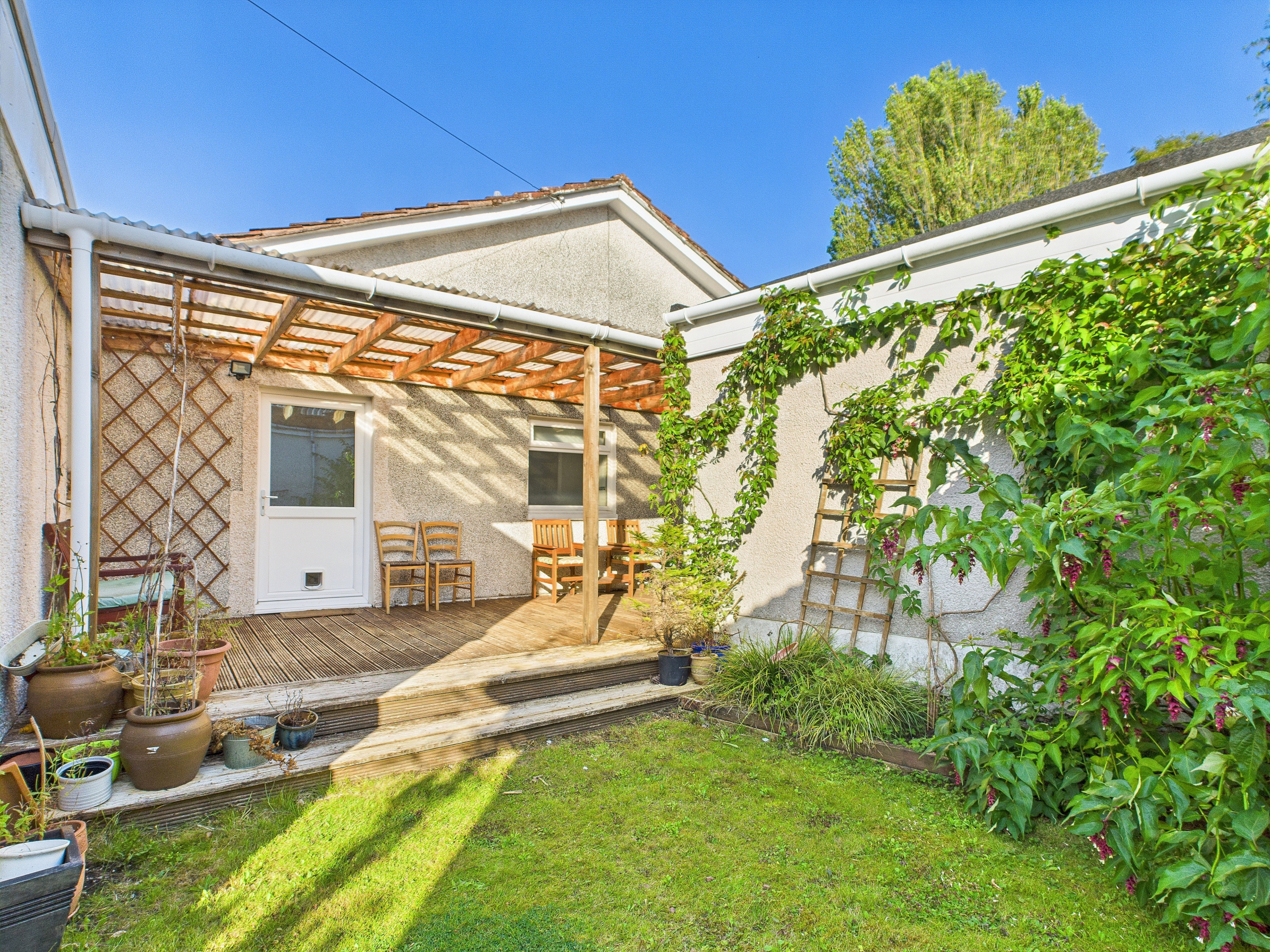 39 Kirkdene Avenue – Four Bedroom Bungalow Newton Mearns