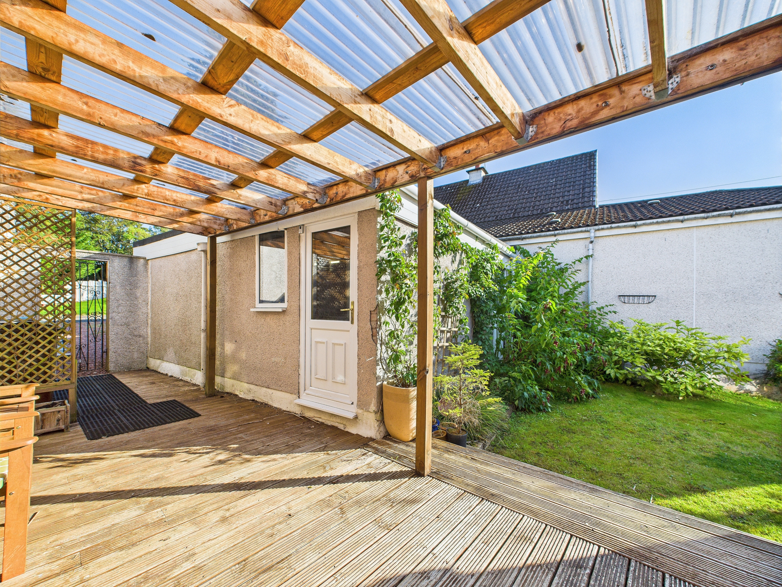 39 Kirkdene Avenue – Four Bedroom Bungalow Newton Mearns