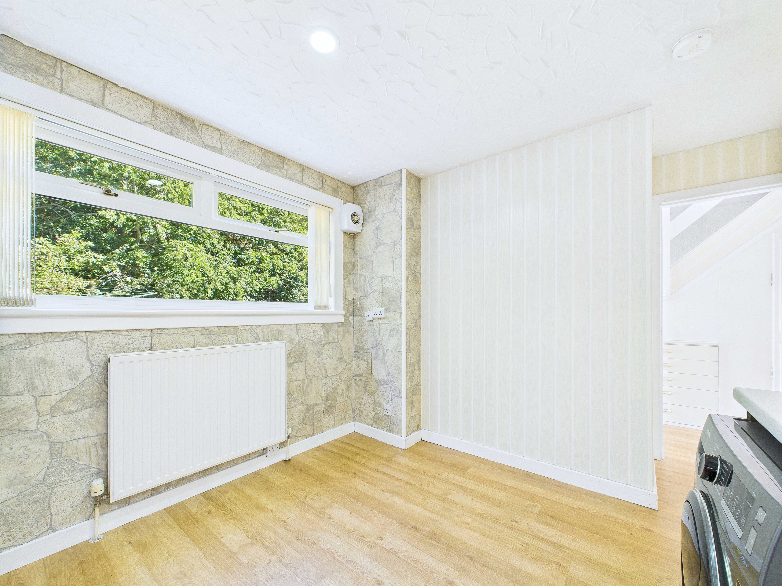 Carnoustie Crescent32 Carnoustie Crescent - Three Bedroom Terrace to Let East Kilbride