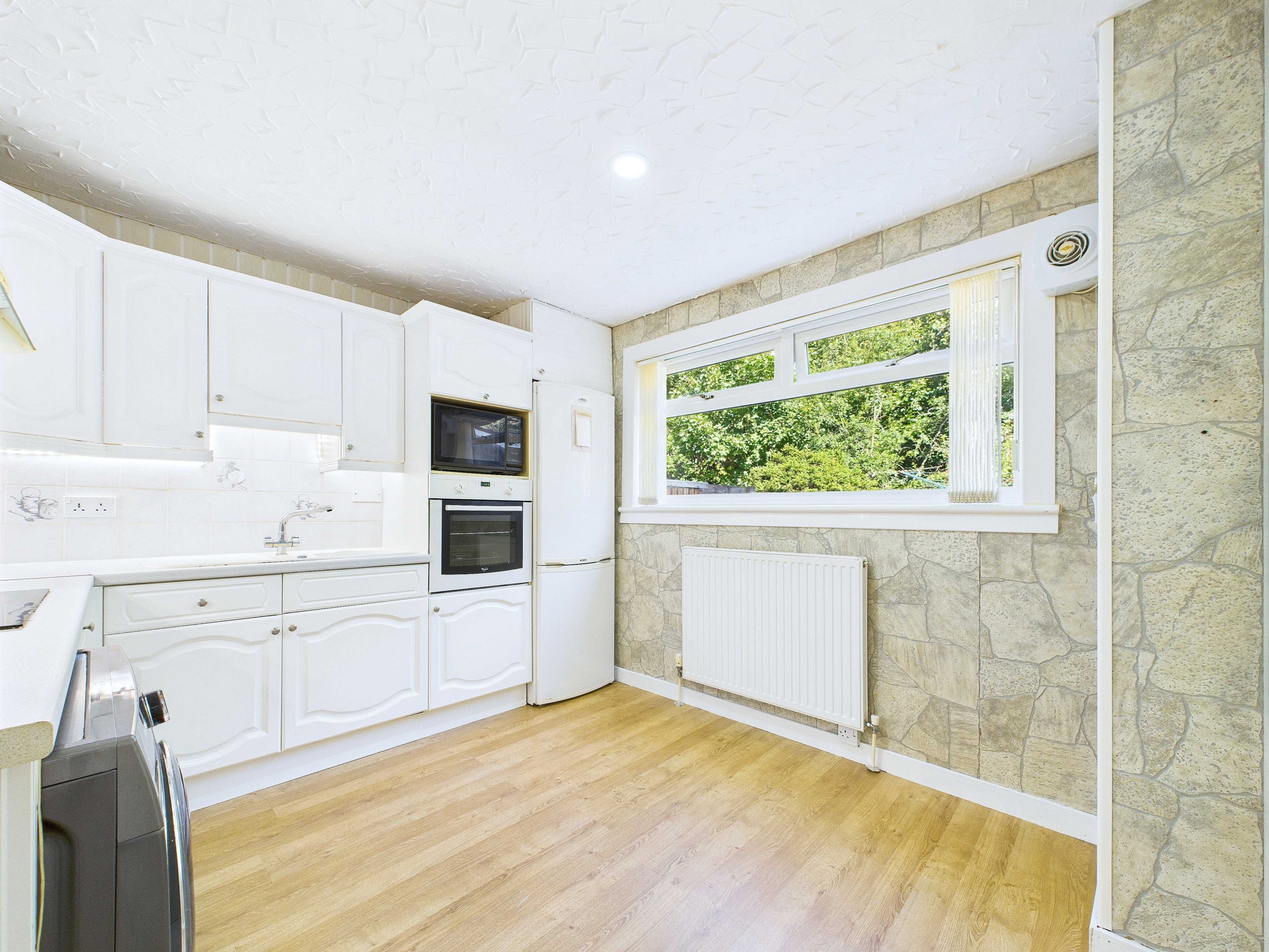 Carnoustie Crescent33 Carnoustie Crescent - Three Bedroom Terrace to Let East Kilbride