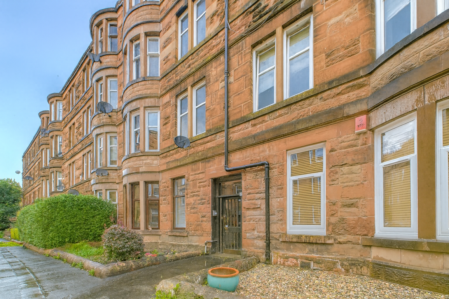 Dundrennan Exterior Entrance of two bedroom flat