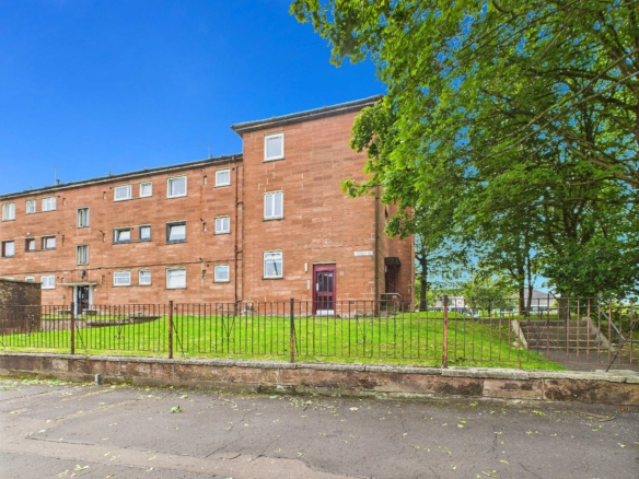 Ladybank Drive - Three Bedroom Flat For Sale In Bellahouston