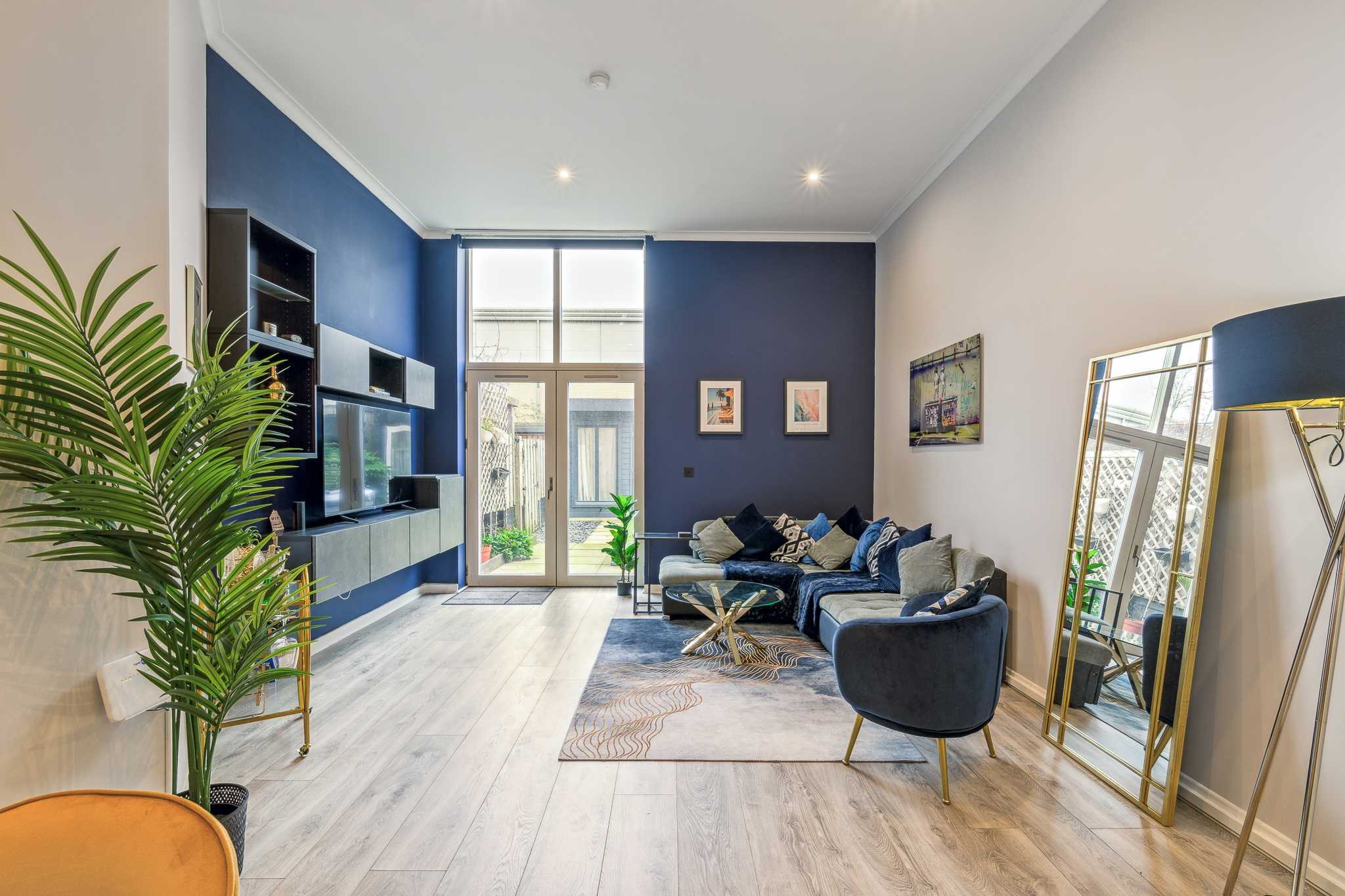 living room Minerva Street - One Bedroom Flat To Let In Finnieston Glasgow