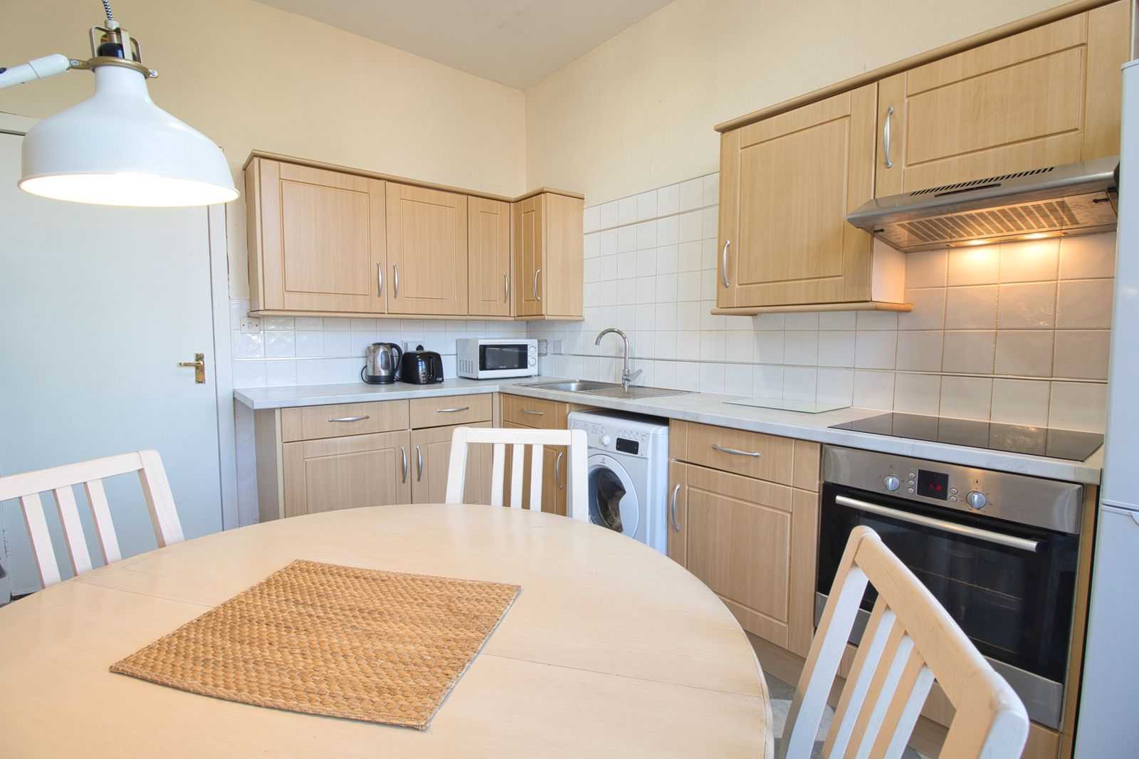 upload_kitchen_2_64ecb4aca39e8 Two Bedroom Flat To Let In Partick