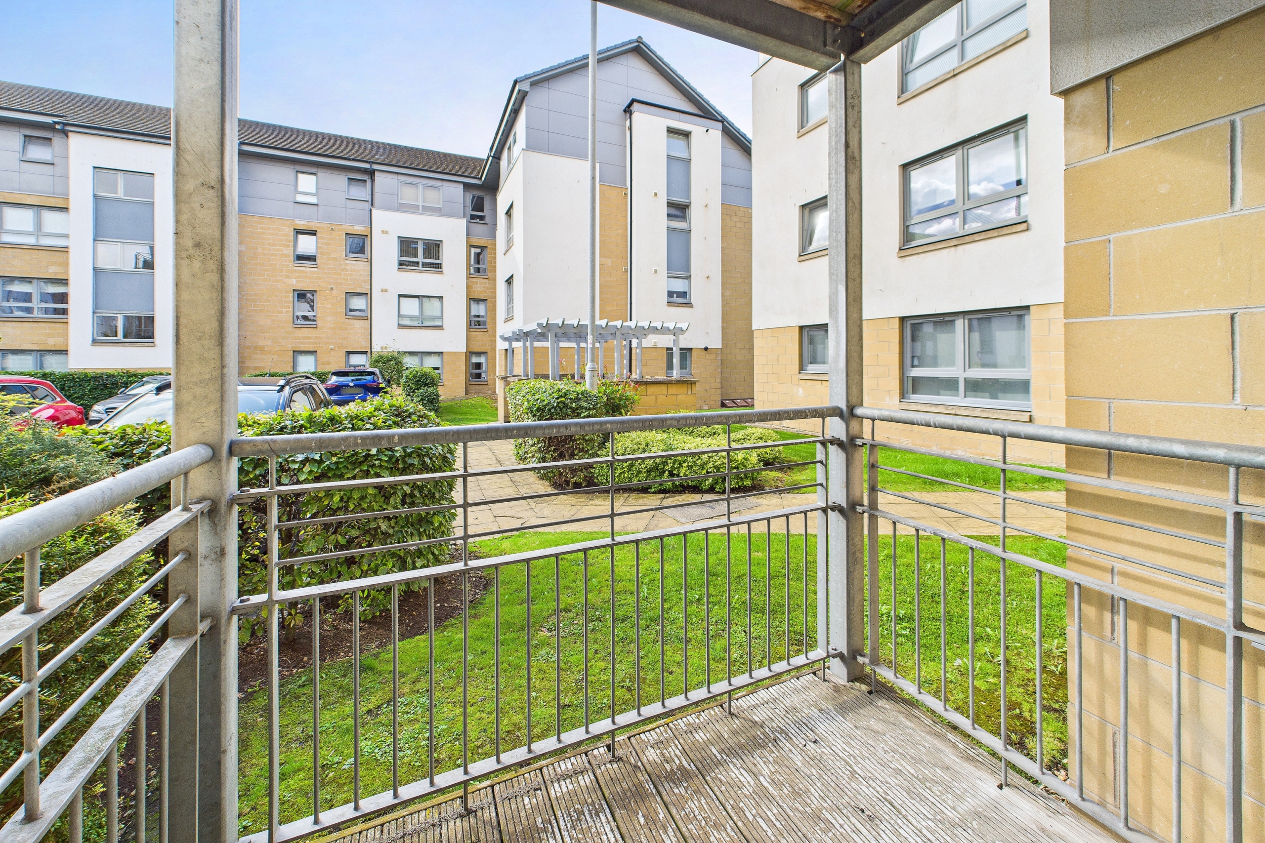 Two Bedroom Ground Floor Flat To Let In Motherwell