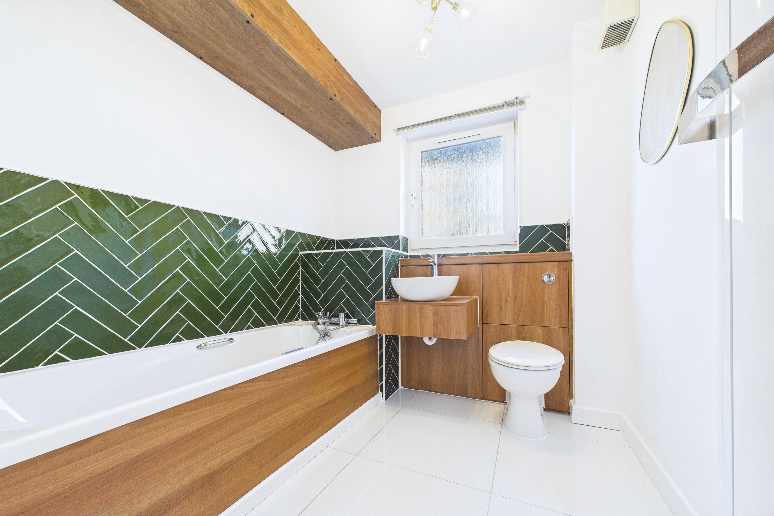 Two Bedroom Ground Floor Flat To Let In Motherwell