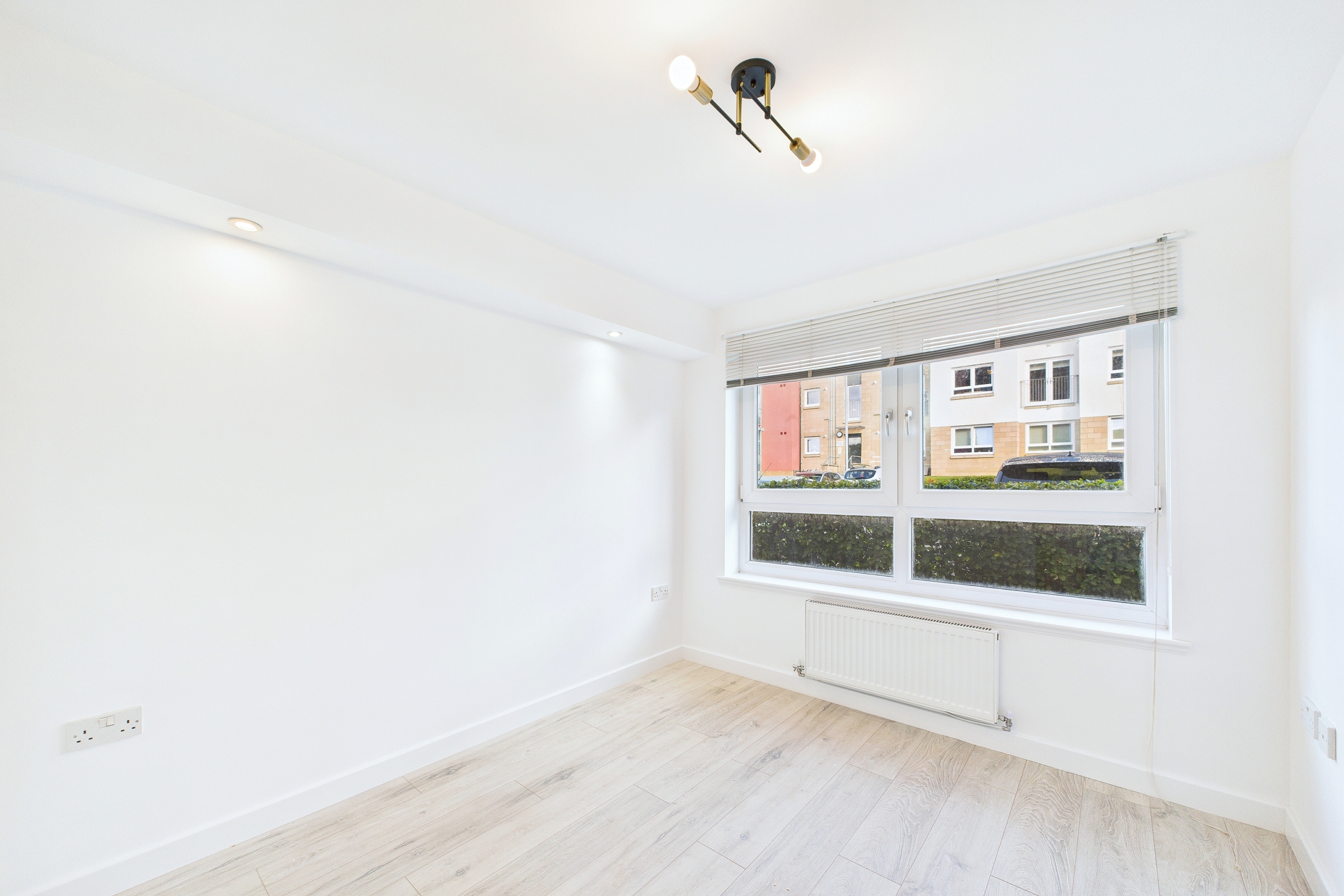 Two Bedroom Ground Floor Flat To Let In Motherwell