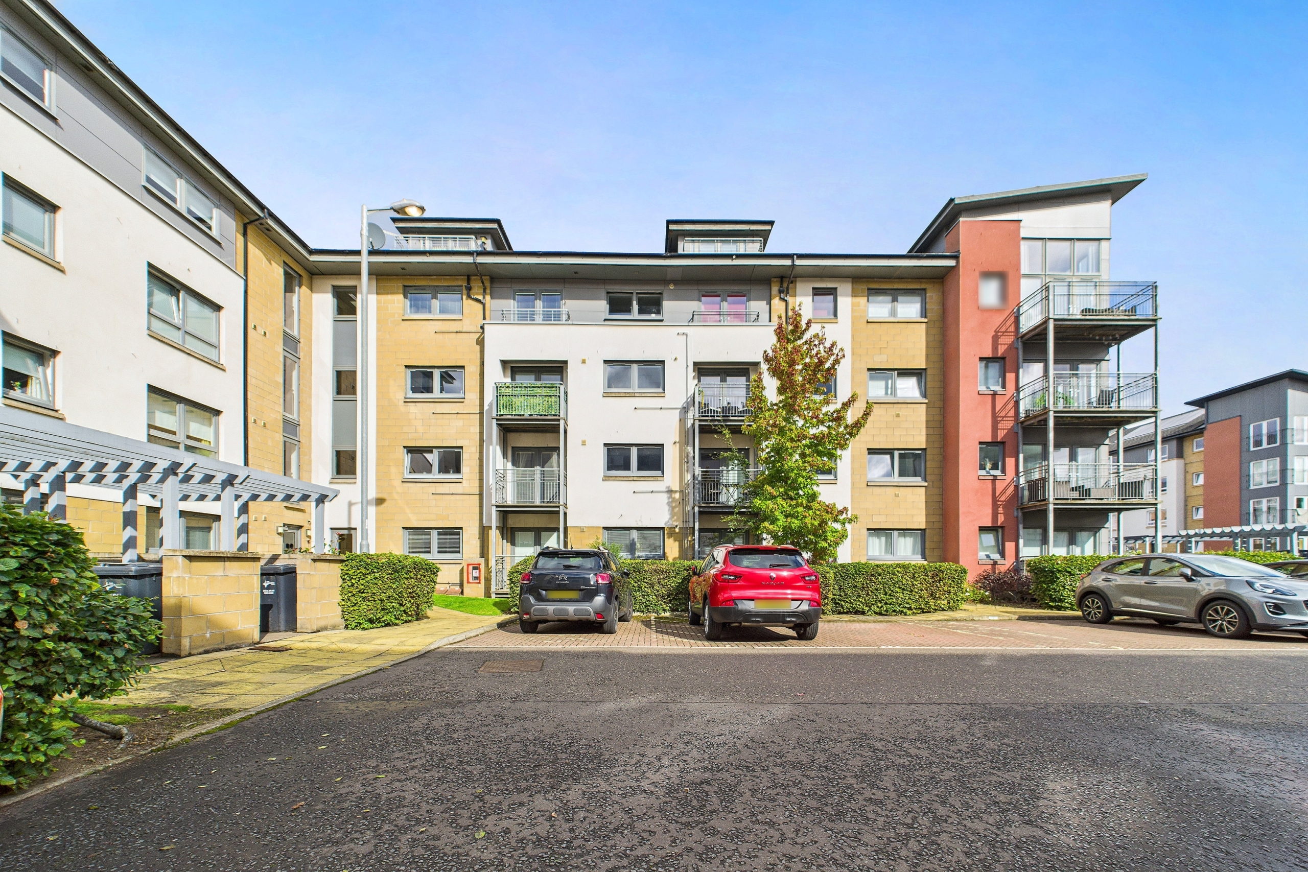 Two Bedroom Ground Floor Flat To Let In Motherwell