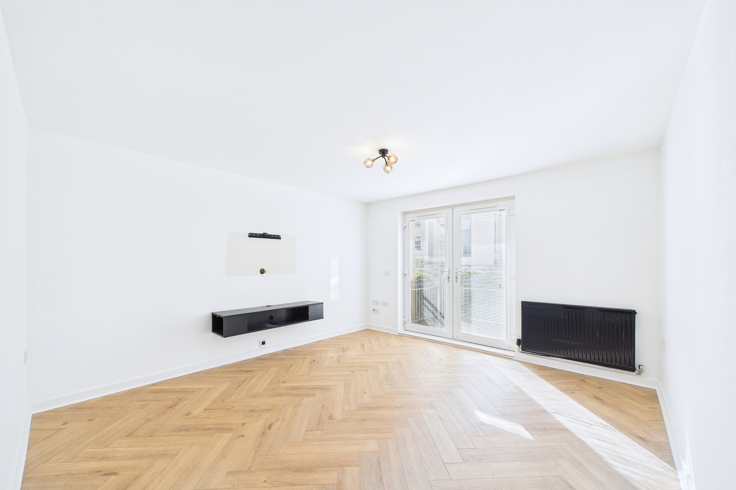 Two Bedroom Ground Floor Flat To Let In Motherwell