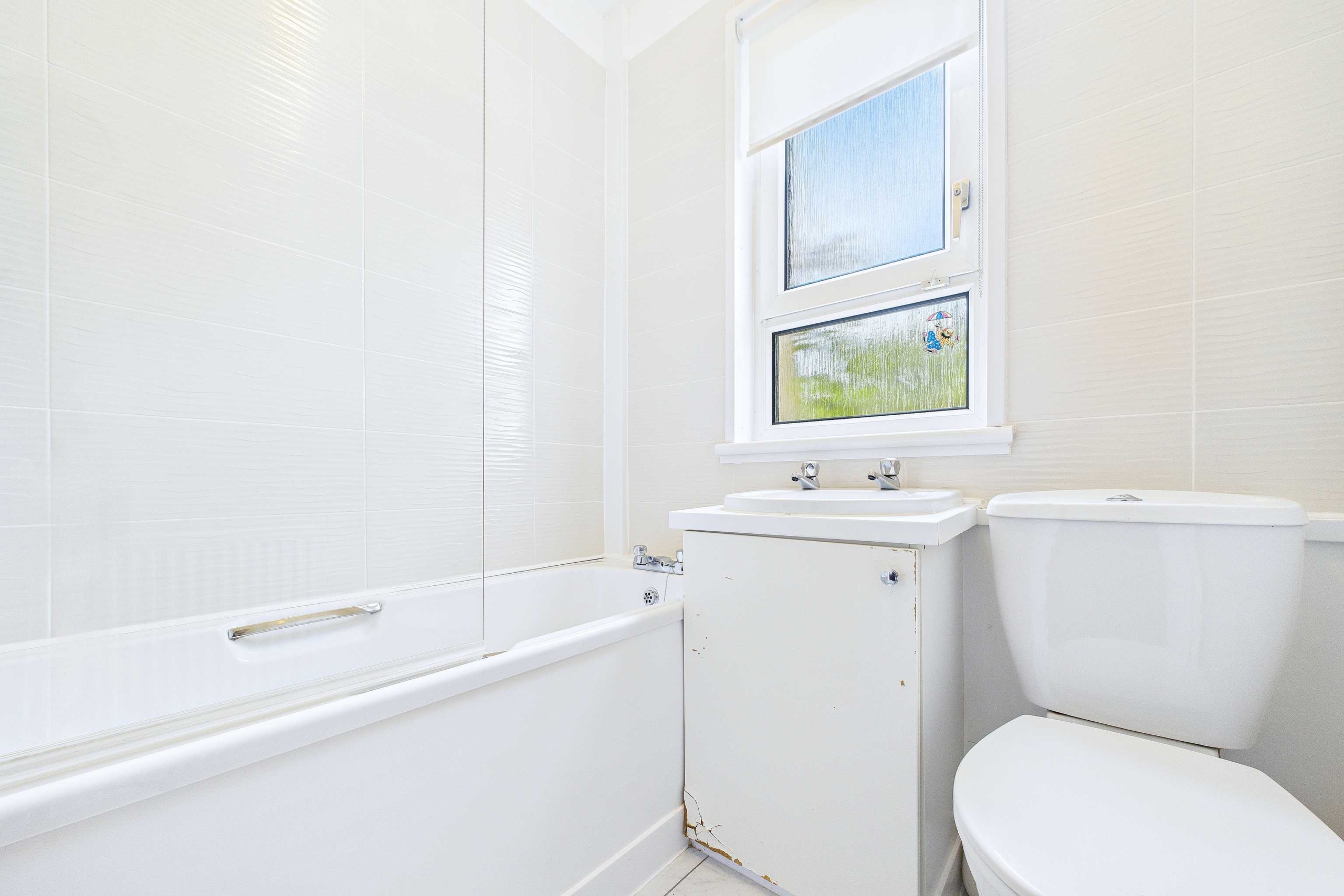 Ground Floor Two Bedroom Flat For Sale In Craigton