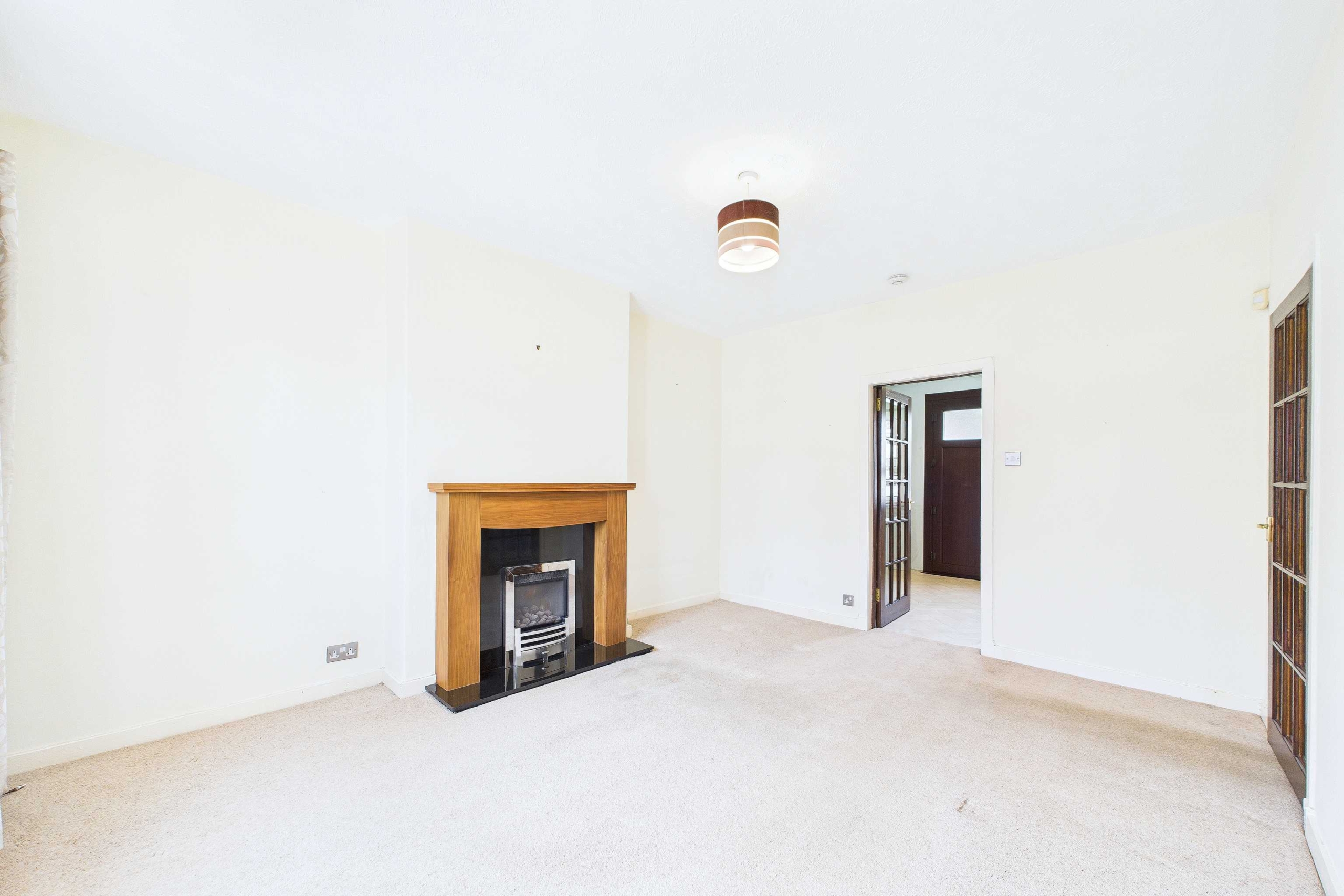 Ground Floor Two Bedroom Flat For Sale In Craigton