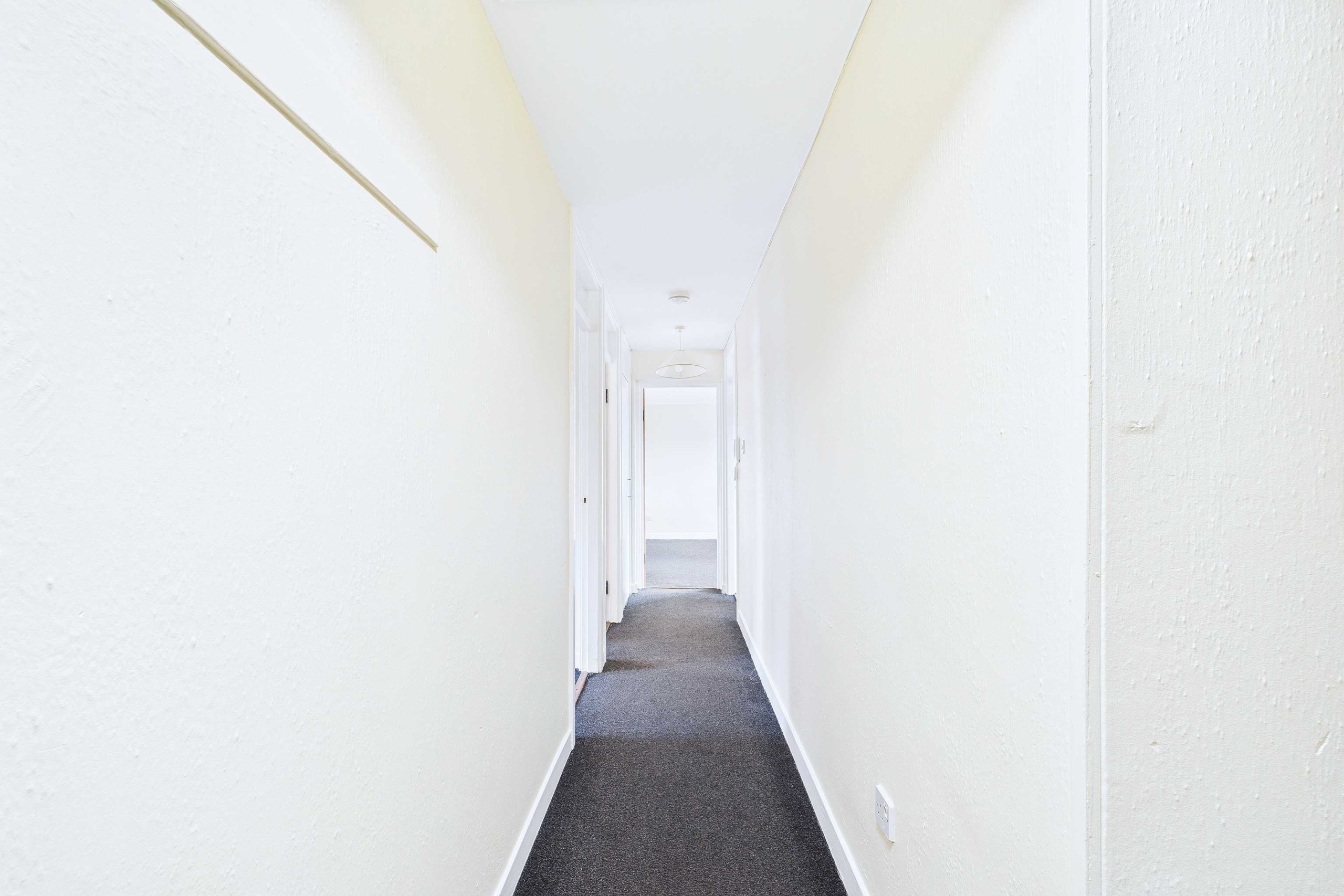 Two Bedroom Top Floor Flat To Let In Barrhead