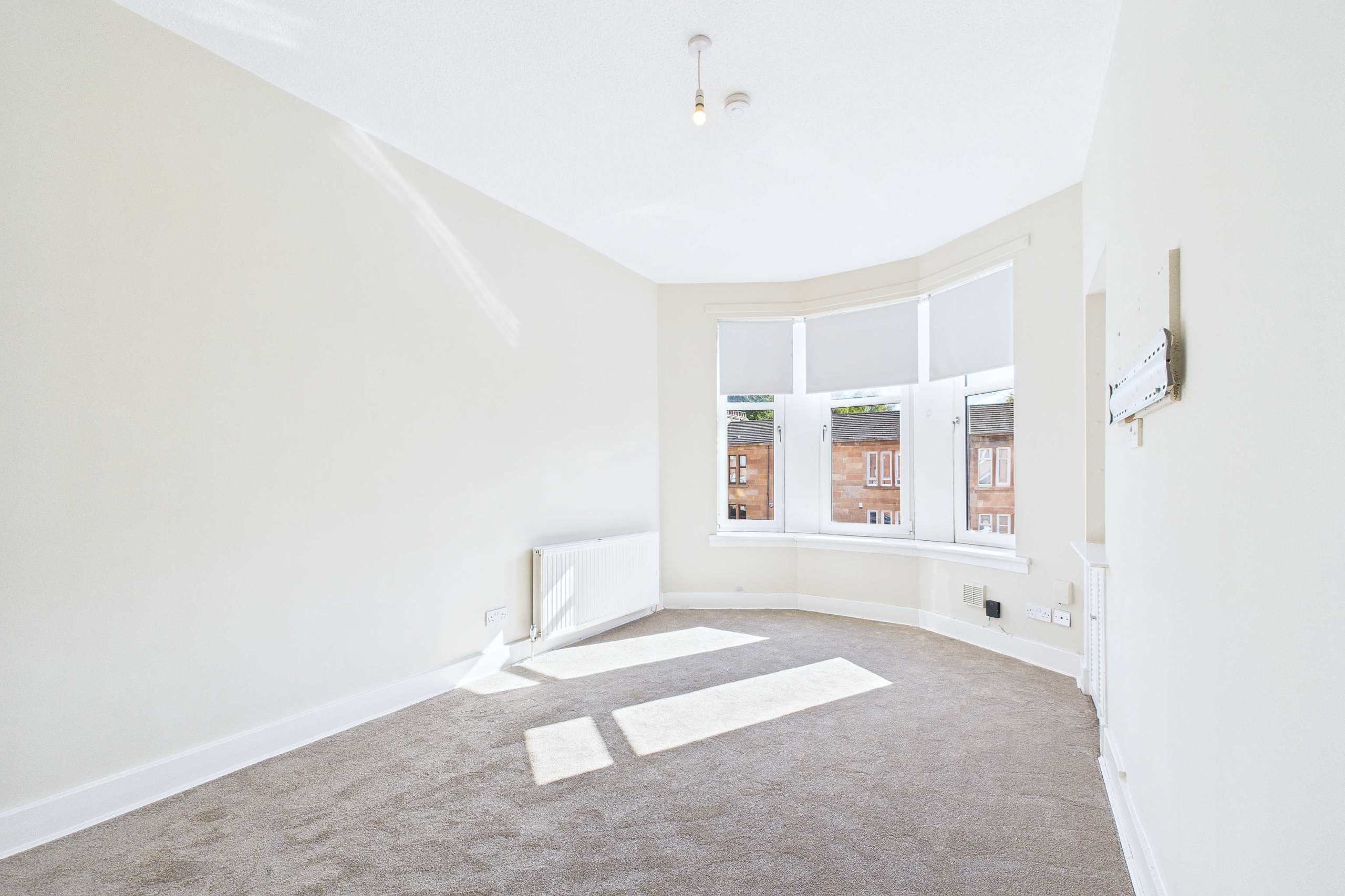 Two Bedroom First Floor Flat To Let In Renfrew