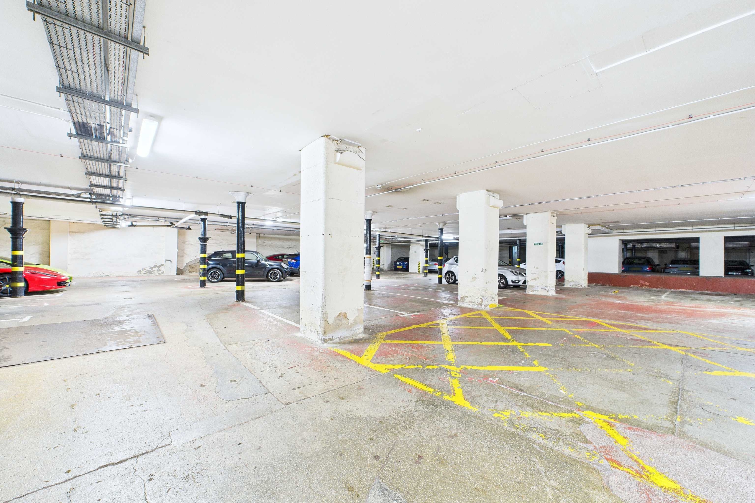 Mezzanine Style Flat For Sale In Tradeston