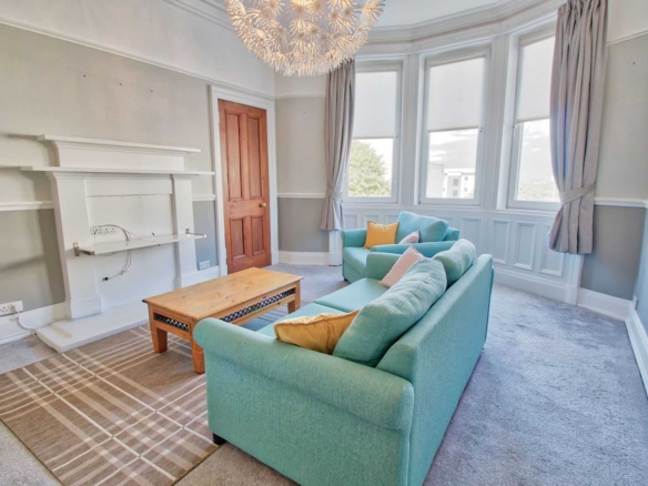 Main Street - One Bedroom Flat To Let In Cambuslang