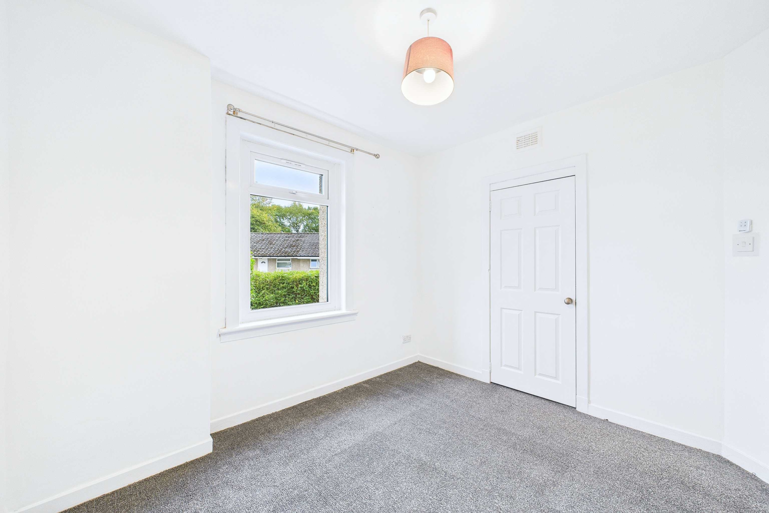 0:1, 184 Gallowhill Road bedroom 1 x 2 Two Bedroom Ground Floor Flat To Let In Paisley