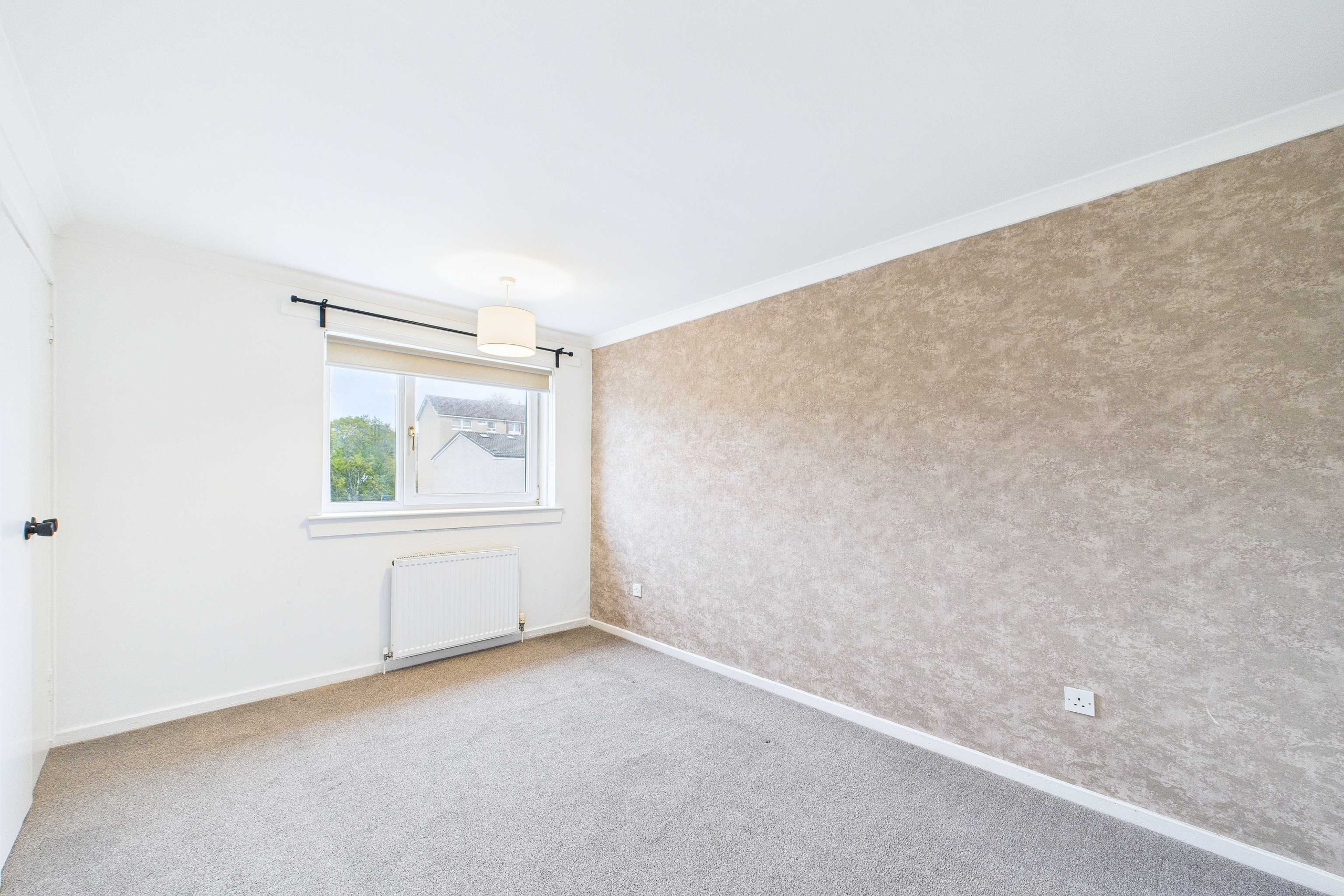 174 corkerhill place bedroom 1 Two Bedroom End Of Terrace House To Let In Bellahouston