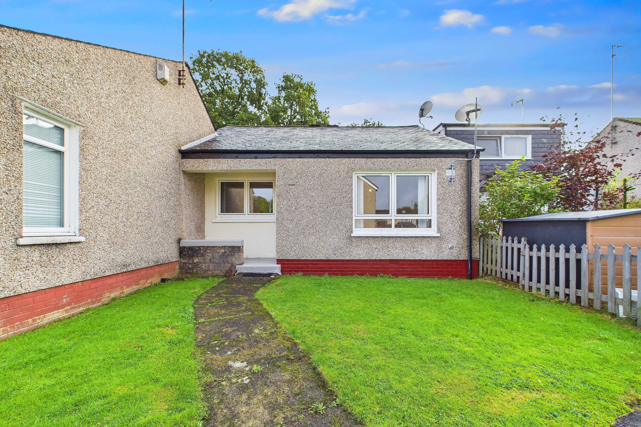 155 clober road street view One Bedroom Terraced Bungalow To Let In Milngavie