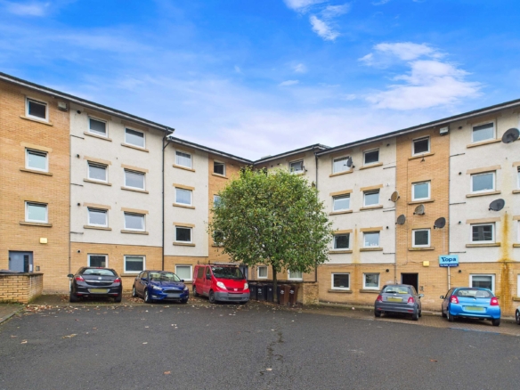 Ground Floor Two Bedroom Flat To Let In Paisley