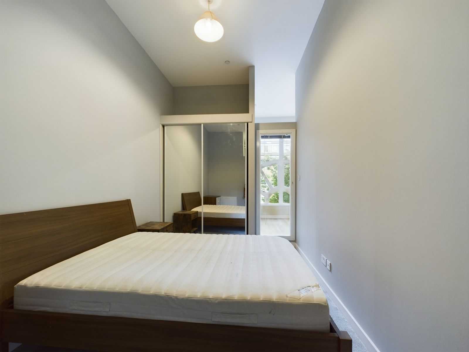 Two Bedroom First Floor Flat To Let Glasgow