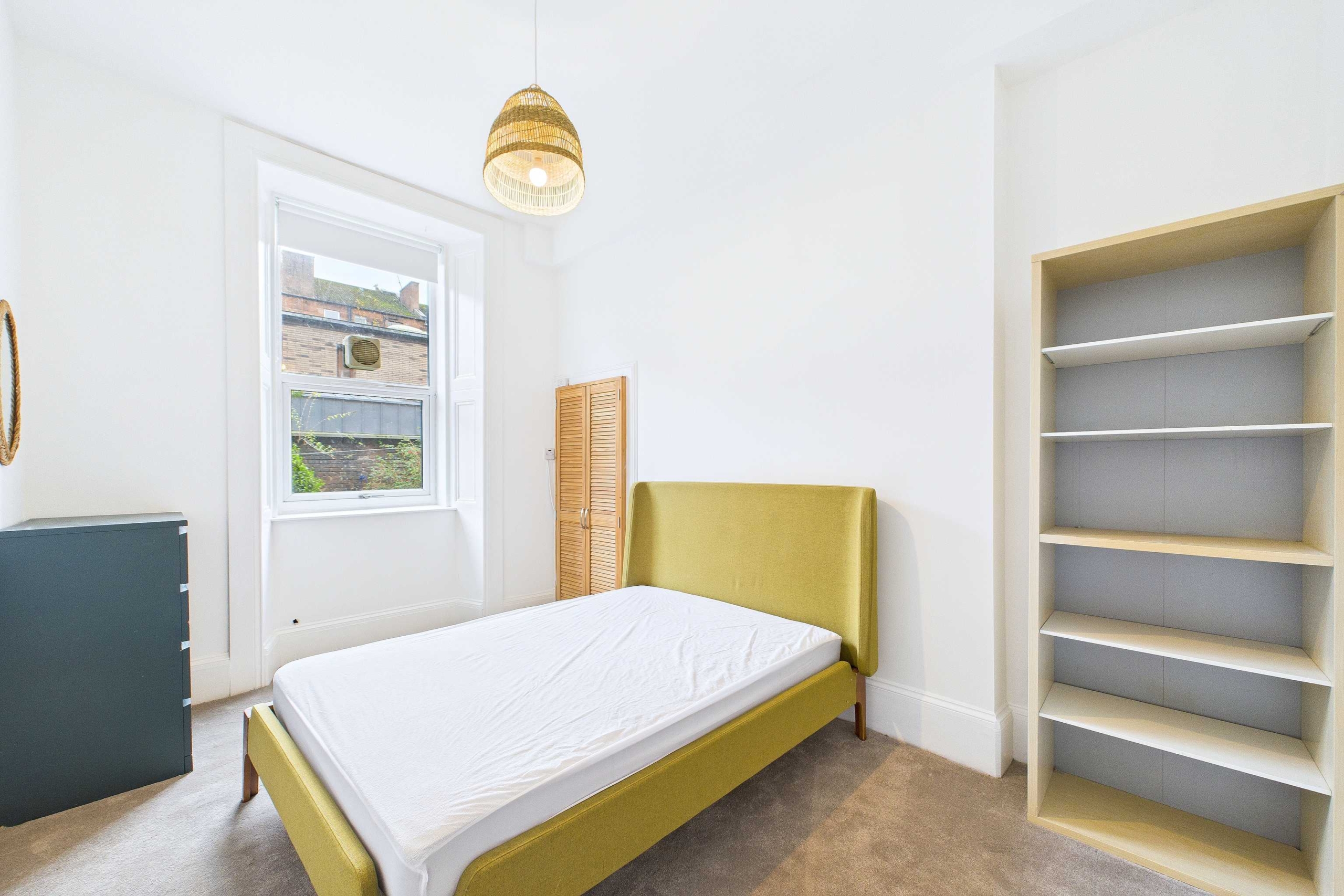 Three Bedroom Ground Floor Tenement Flat To Let In Hillhead