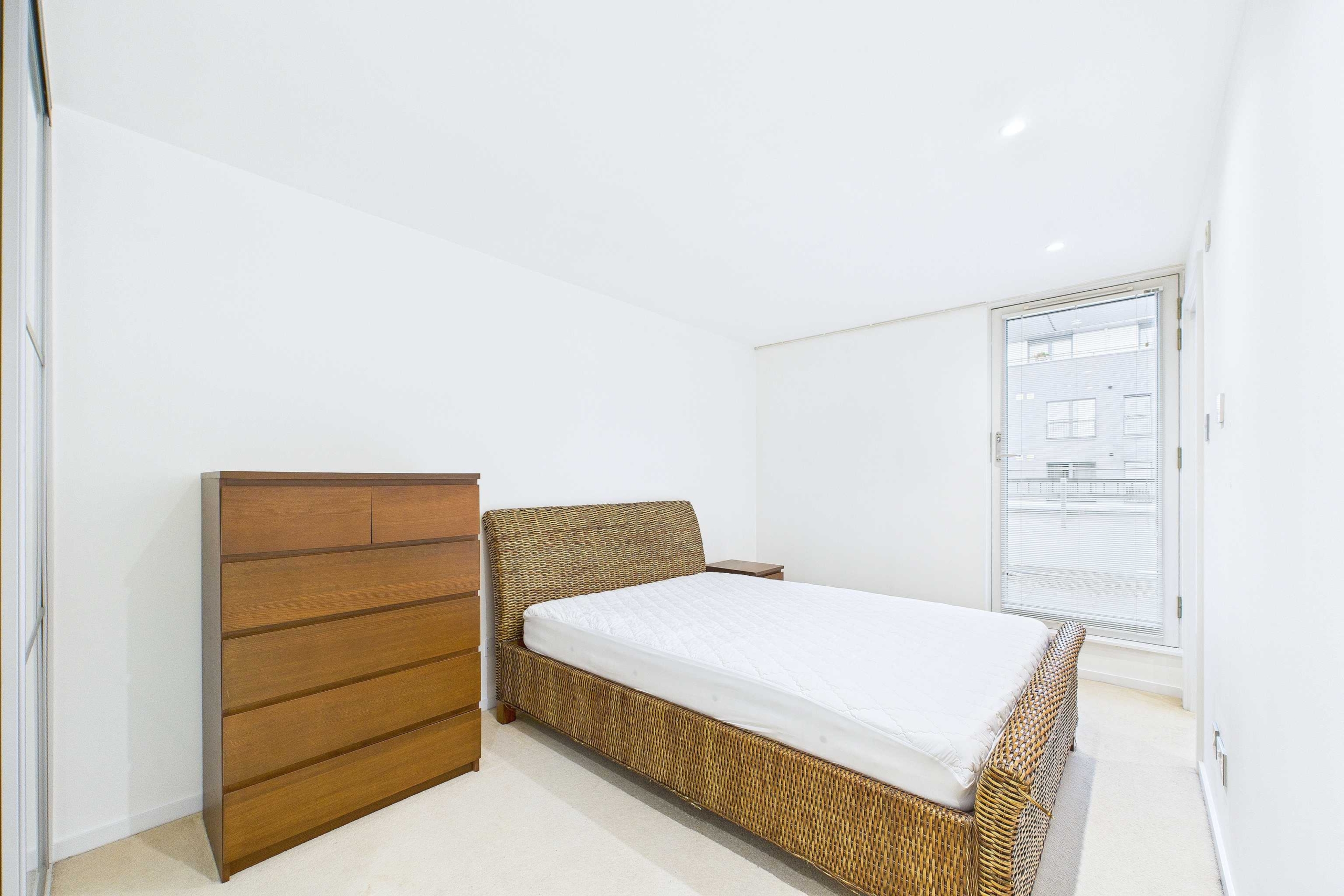 bedroom 2 Two Bedroom Top Floor Penthouse Flat To Let In Glasgow City Centre