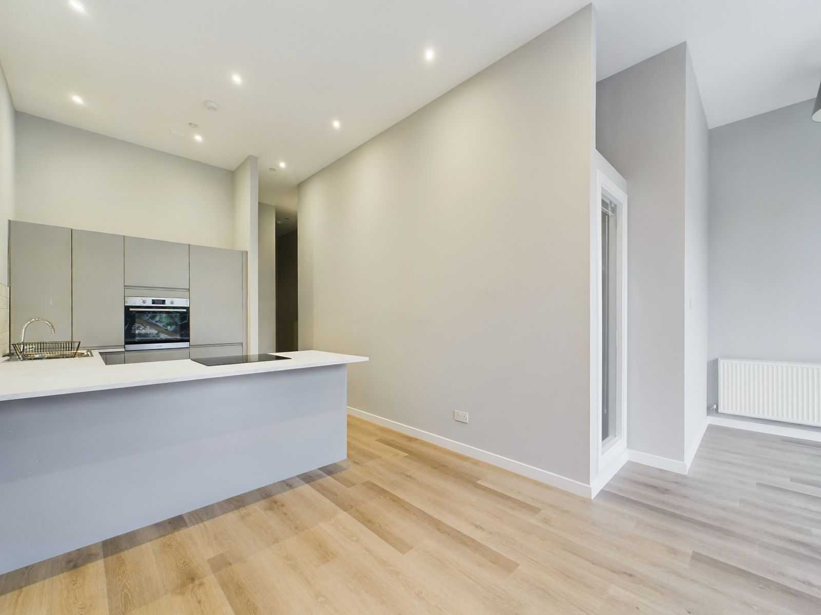 Two Bedroom First Floor Flat To Let Glasgow