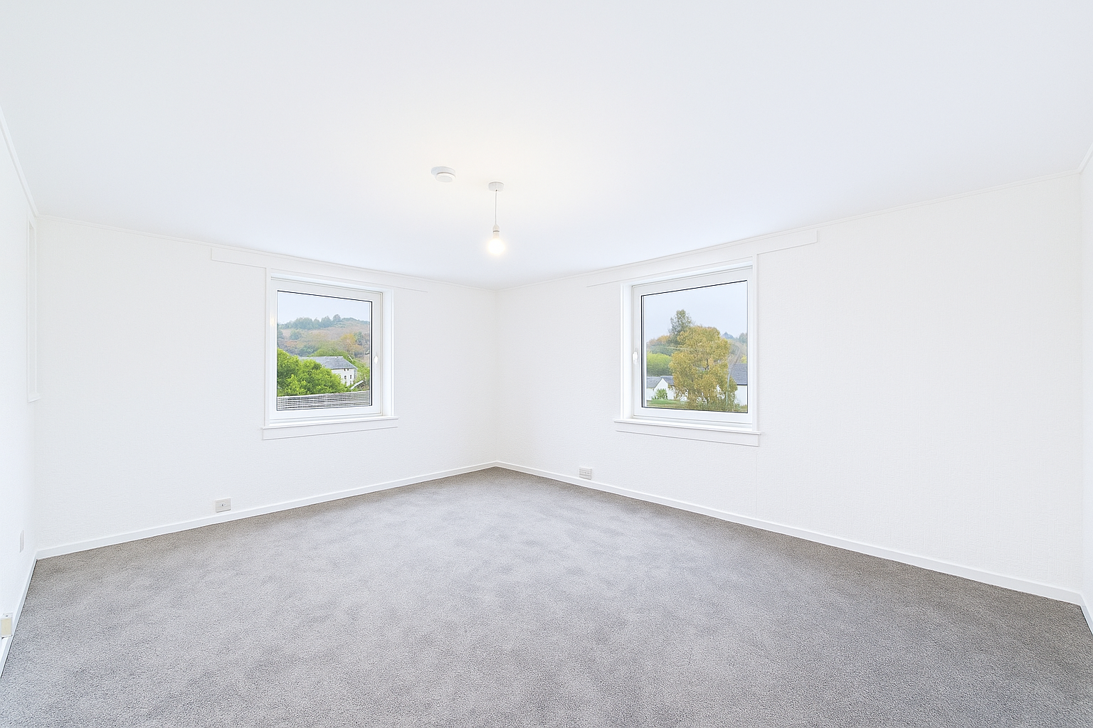 Three Bedroom Top Floor Flat To Let In Johnstone