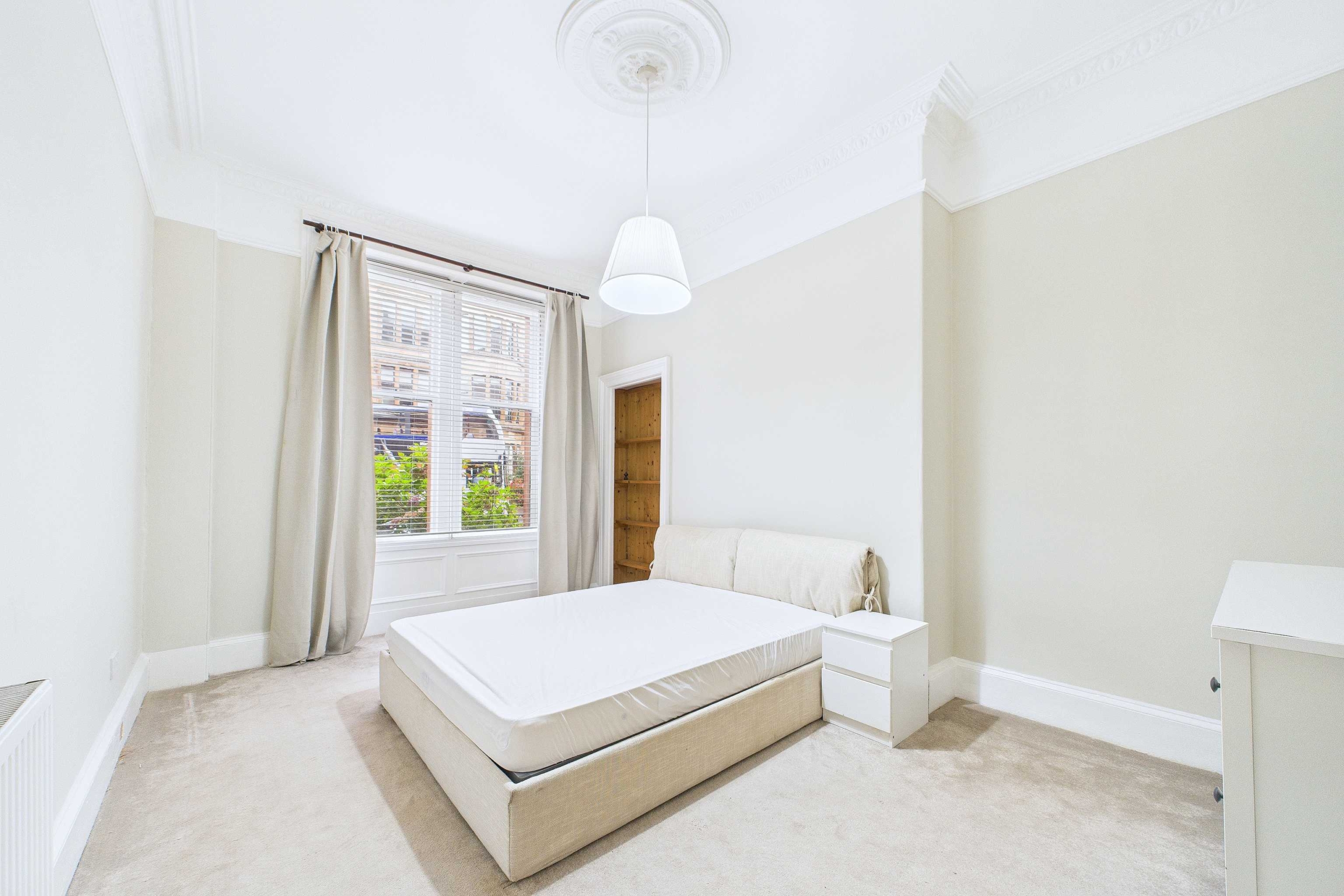 Three Bedroom Ground Floor Tenement Flat To Let In Hillhead