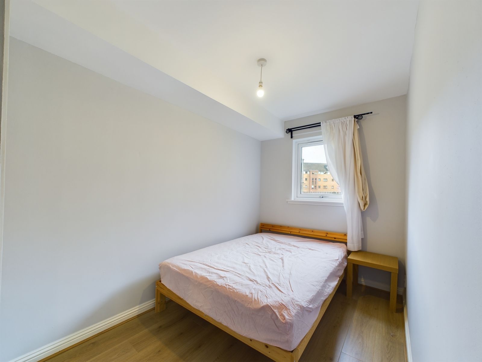 Two Bedroom Ground Floor Flat To Let In Port Dundas