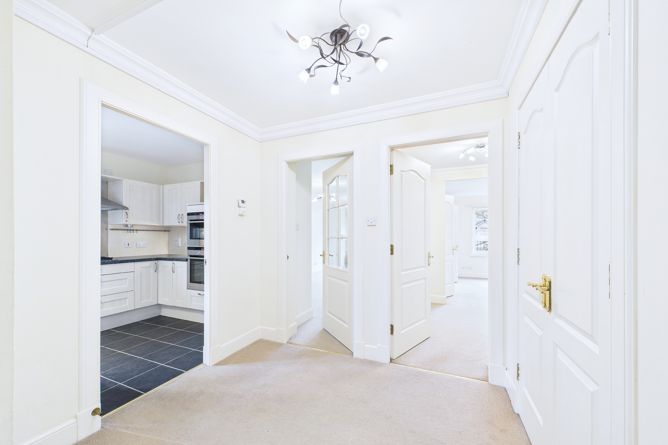 three bedroom flat to rent