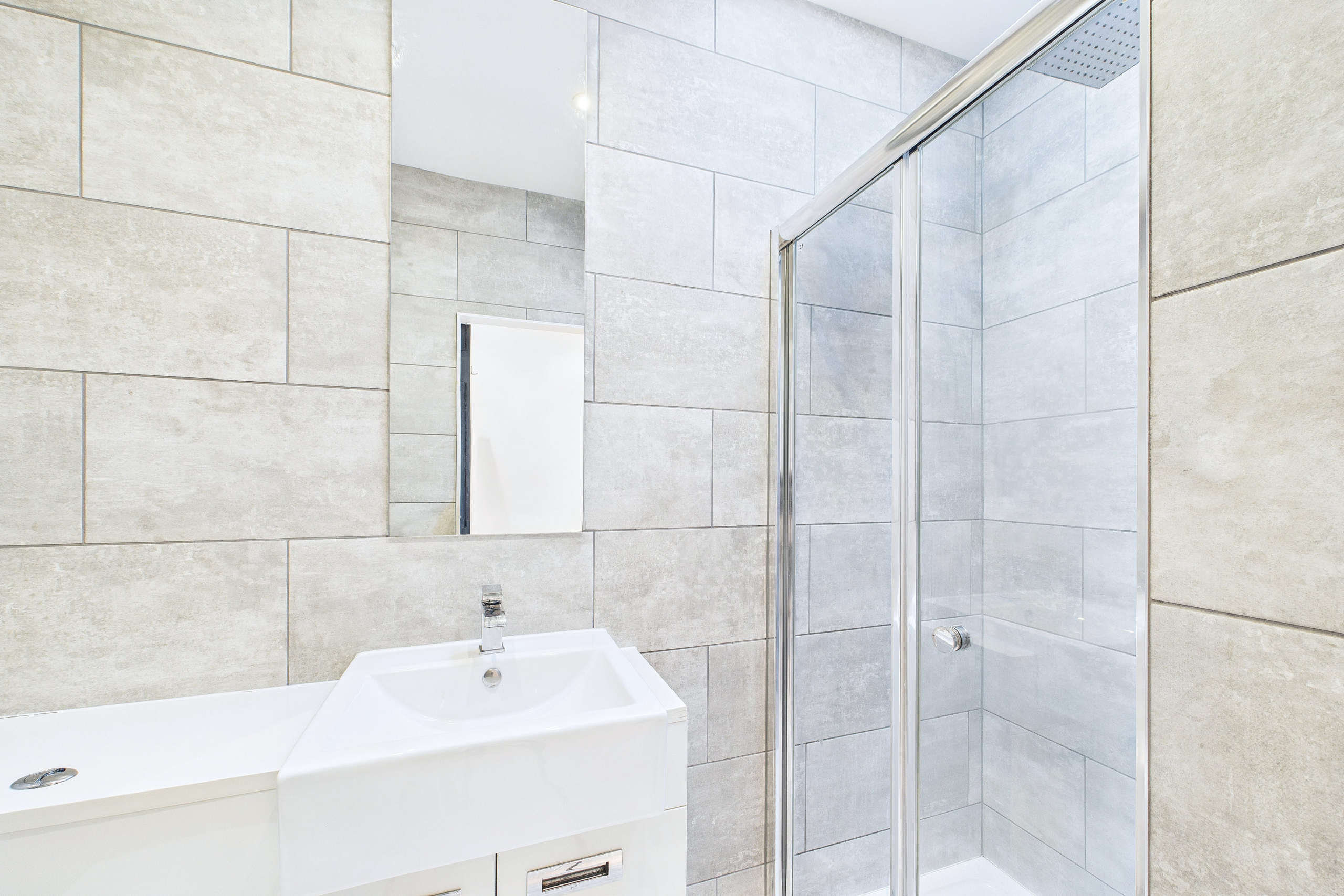 cleveden-drive-en-suite-two two bedroom flat to rent