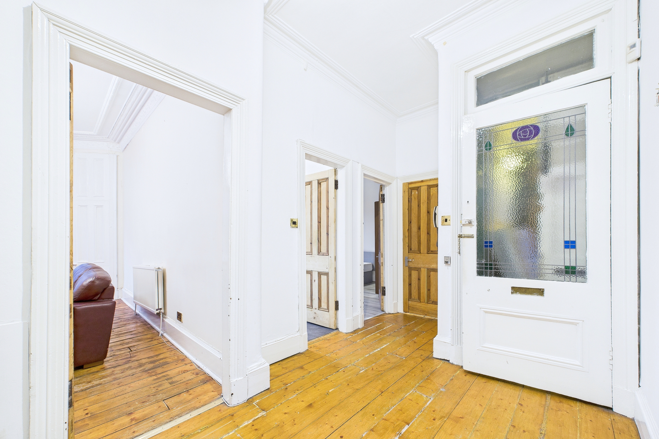 three bed flat to rent