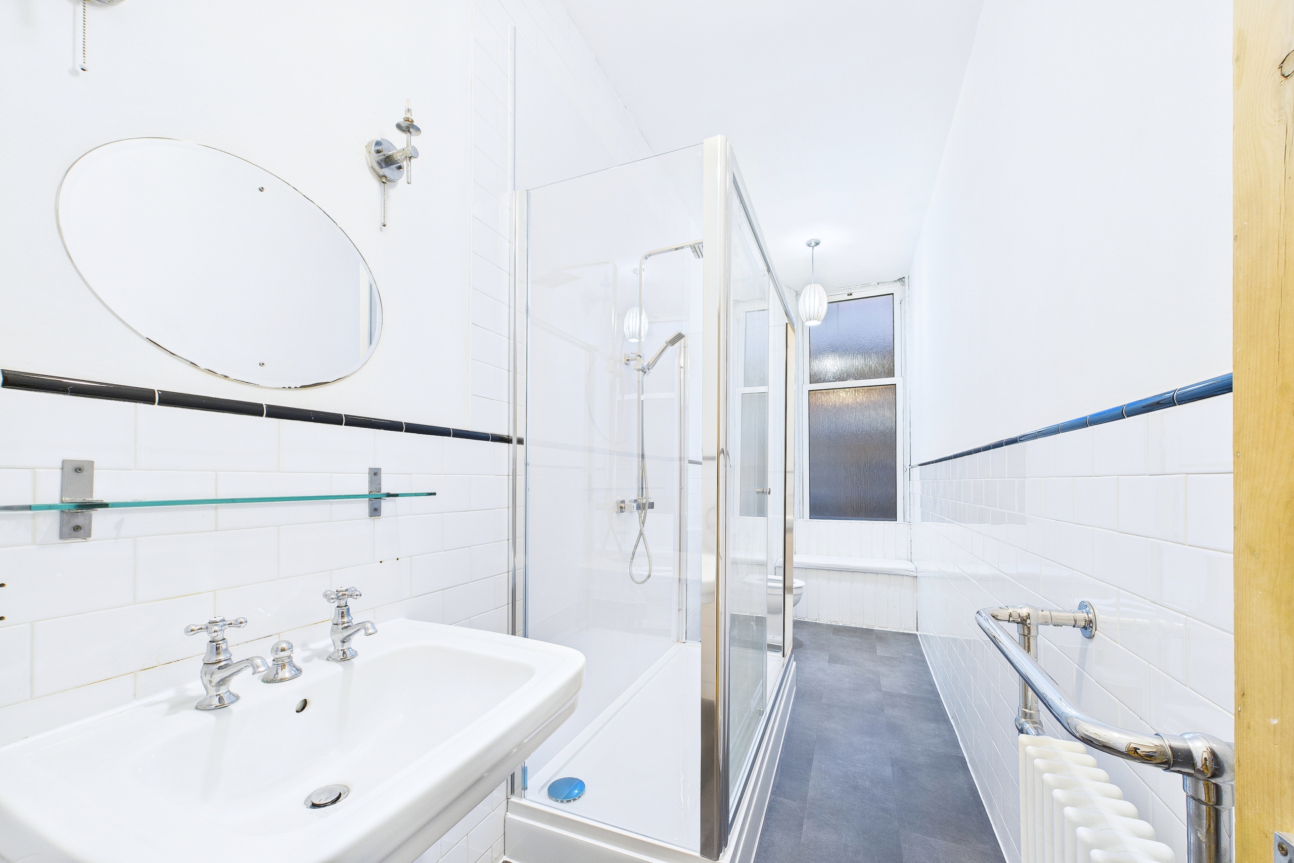 three bed flat to rent