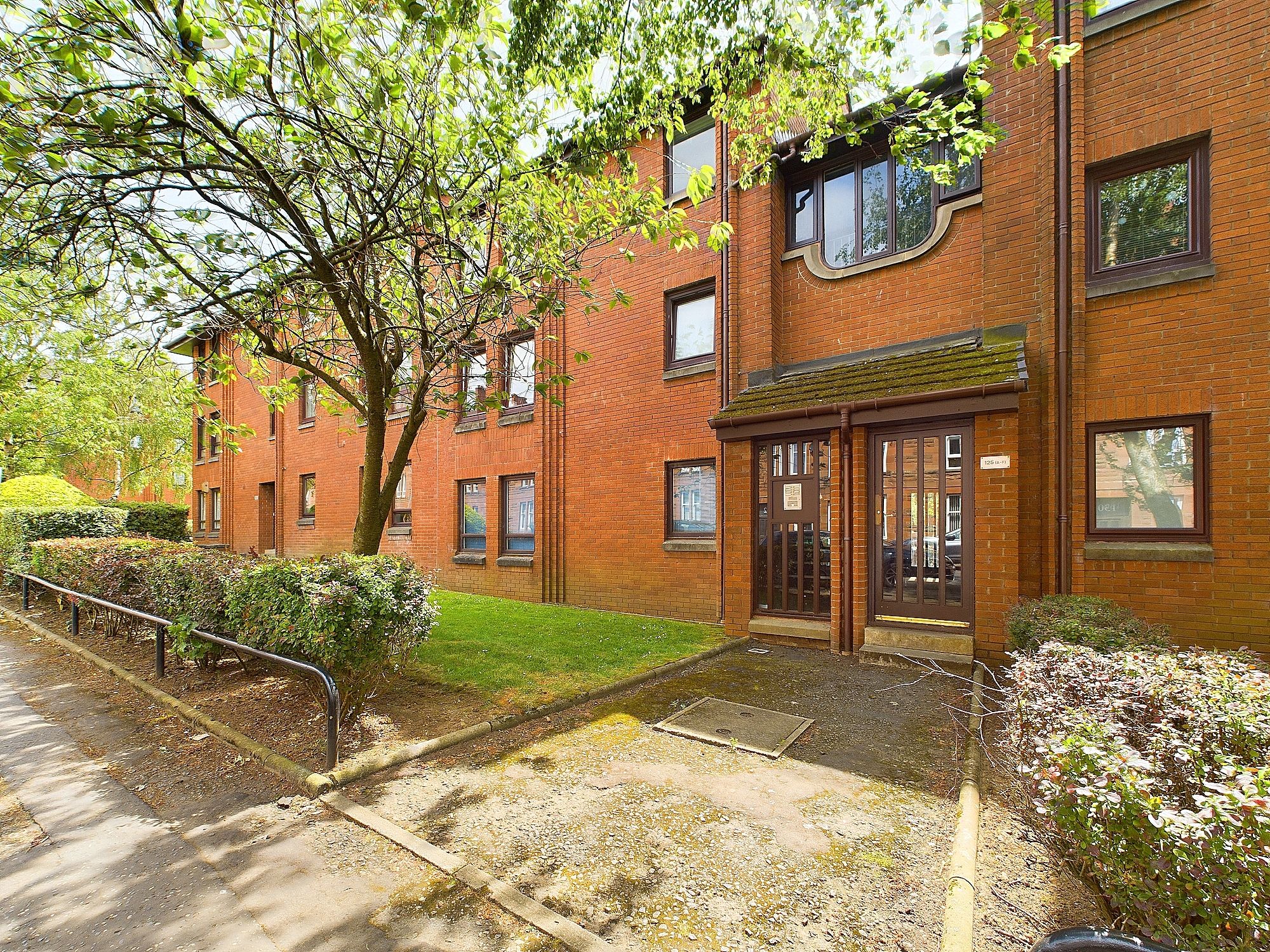 Two Bedroom Flat to Let Springboig