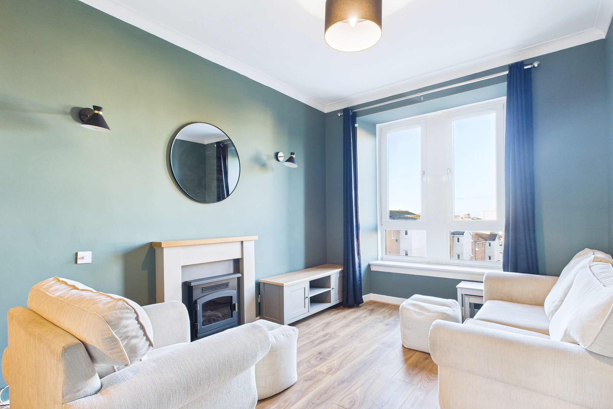 92 Cardross – 12 two bed flat to let