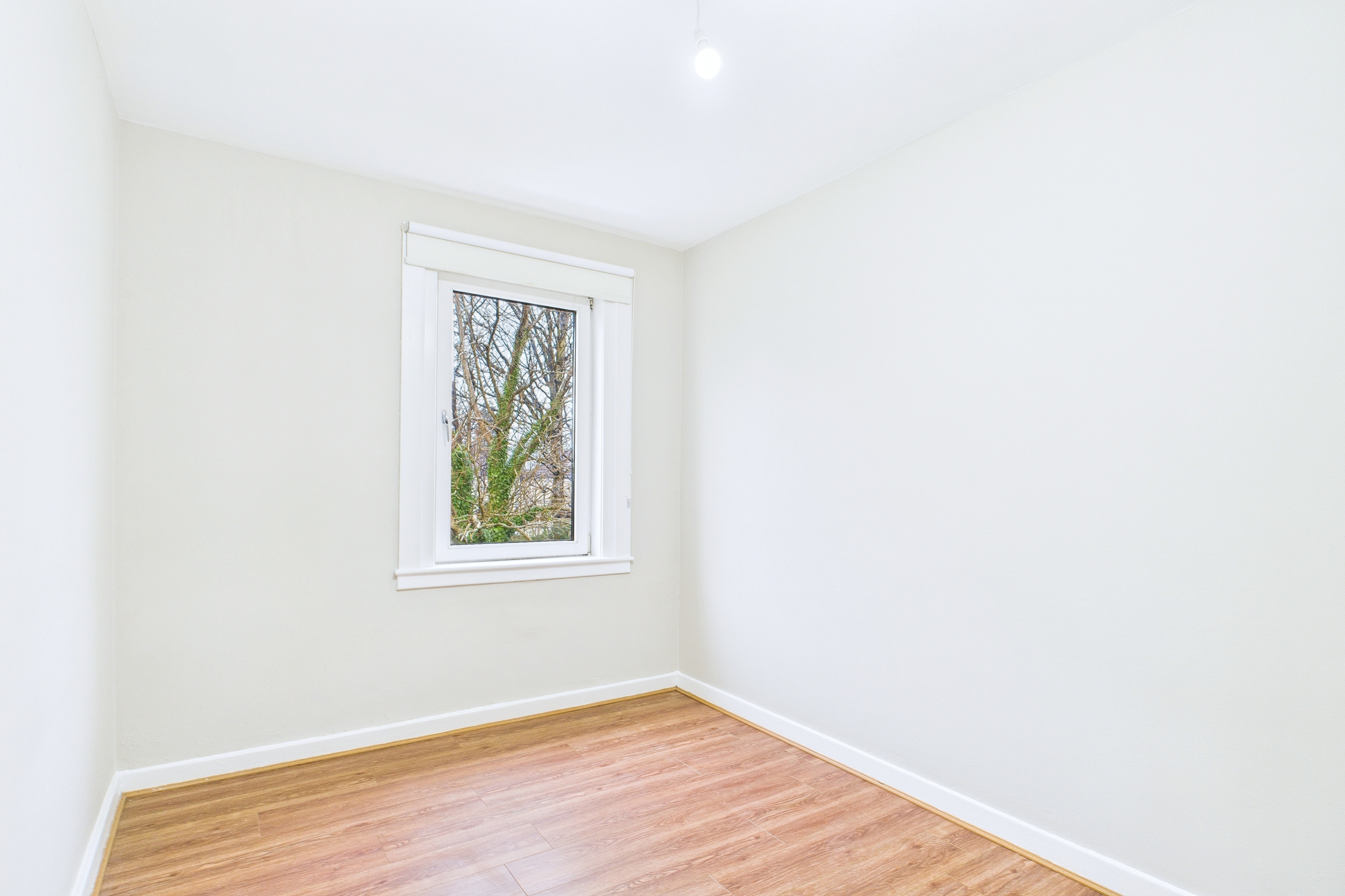 Two Bedroom Flat to Let Paisley