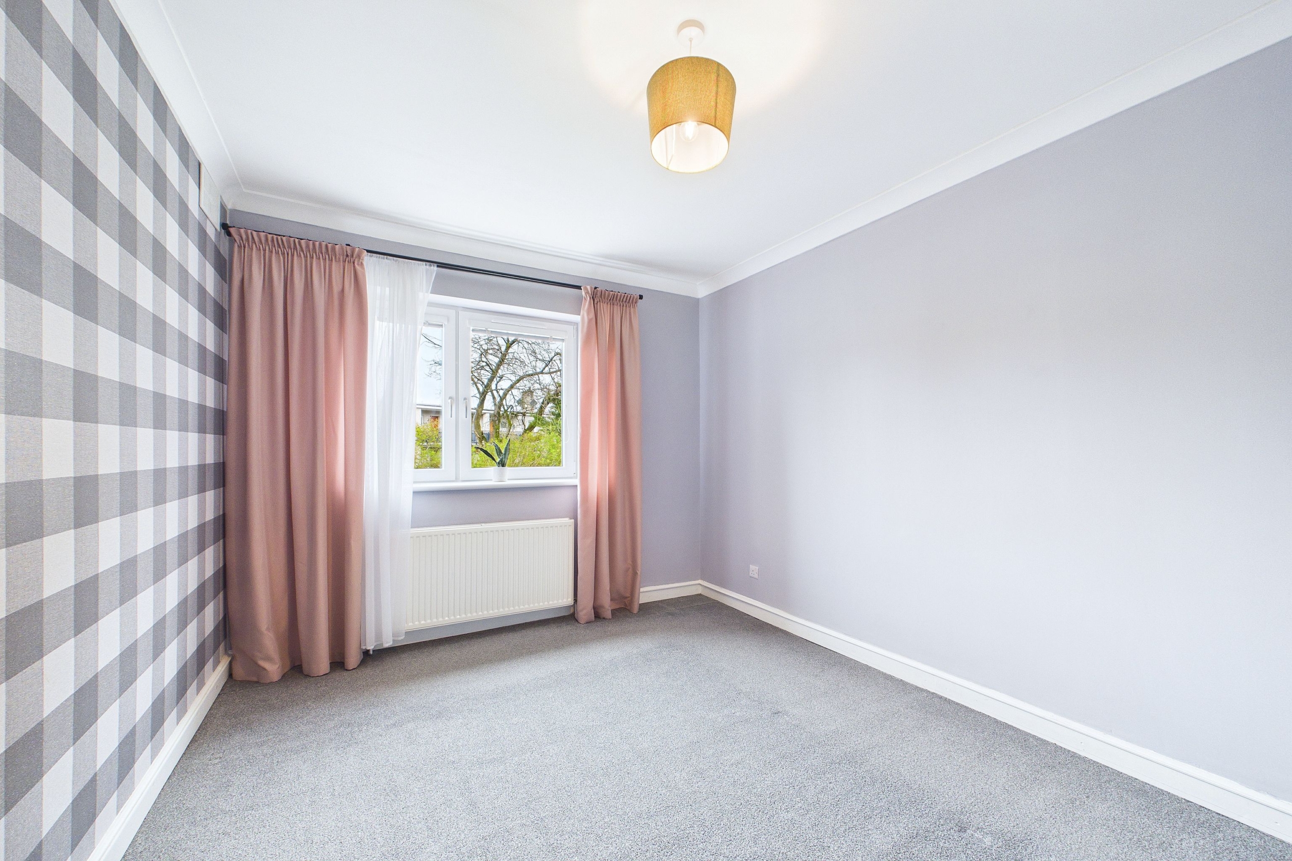 31 Beltrees Crescent – 23 Three-Bedroom Semi-Detached Home for Sale Crookston