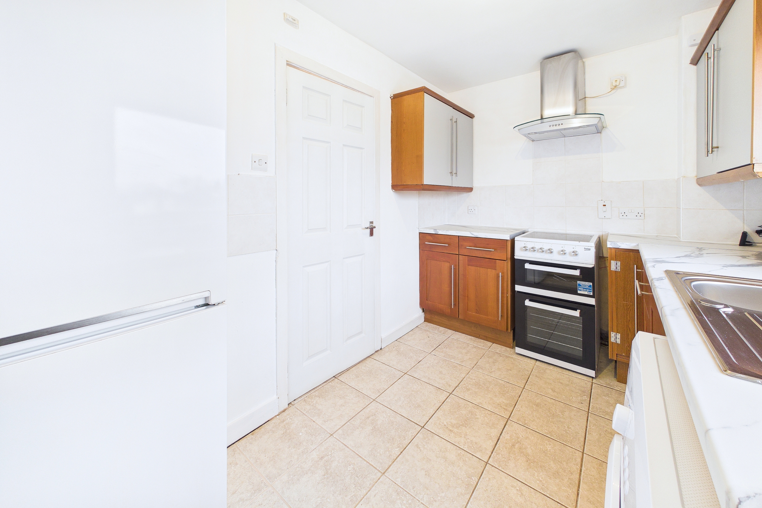 Three Bedroom Flat to Let