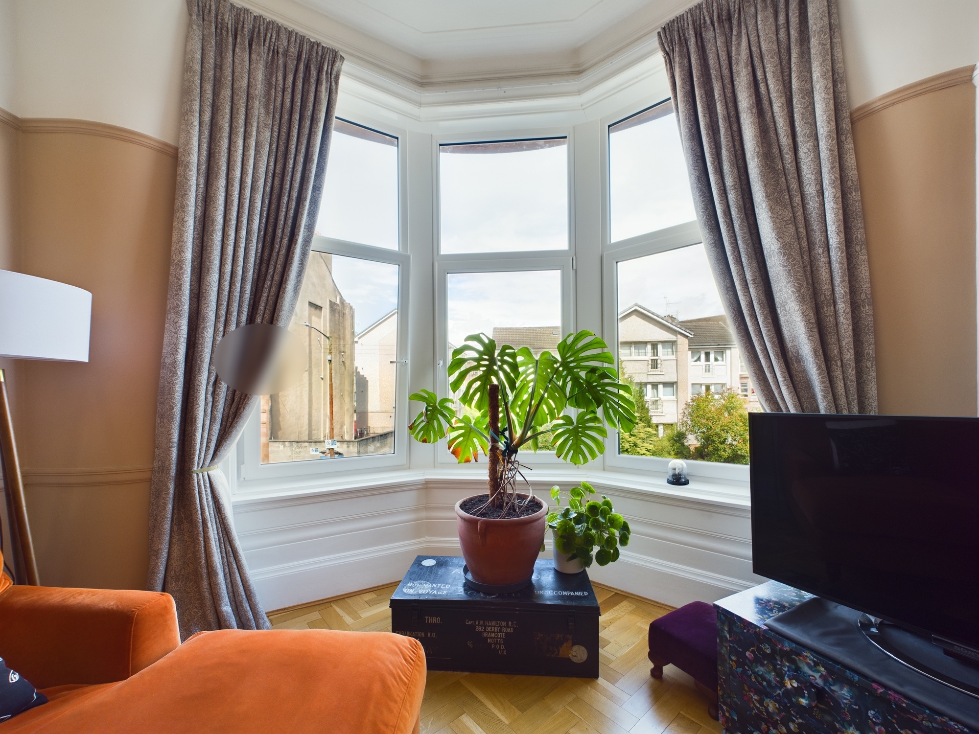 two bedroom flat available in shawlands