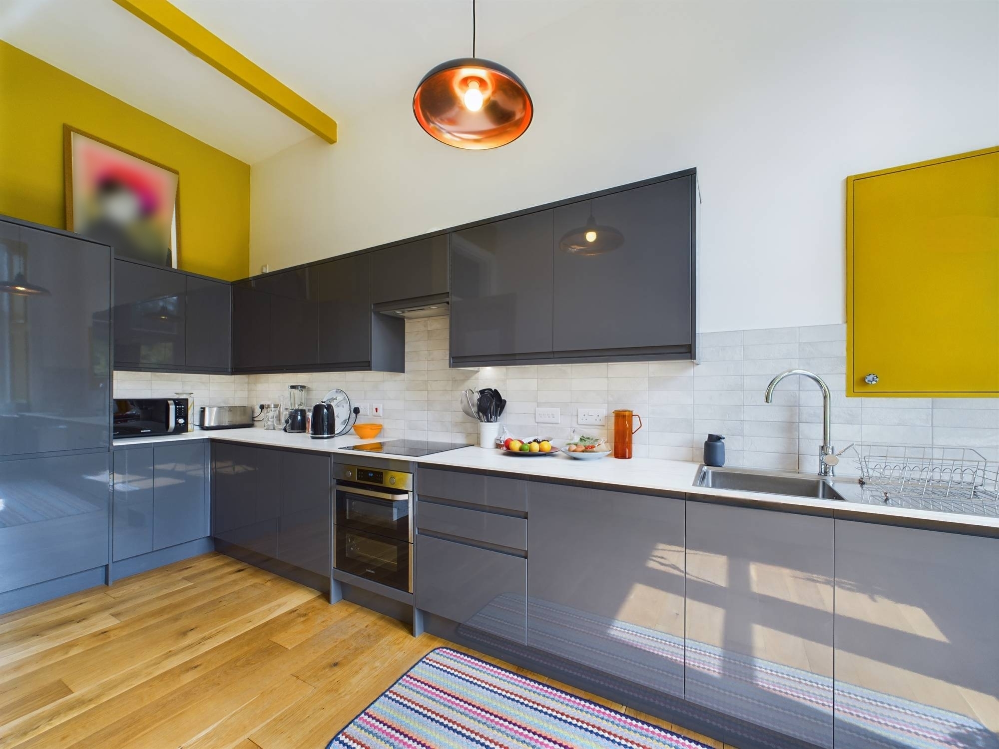 two bedroom flat available in shawlands