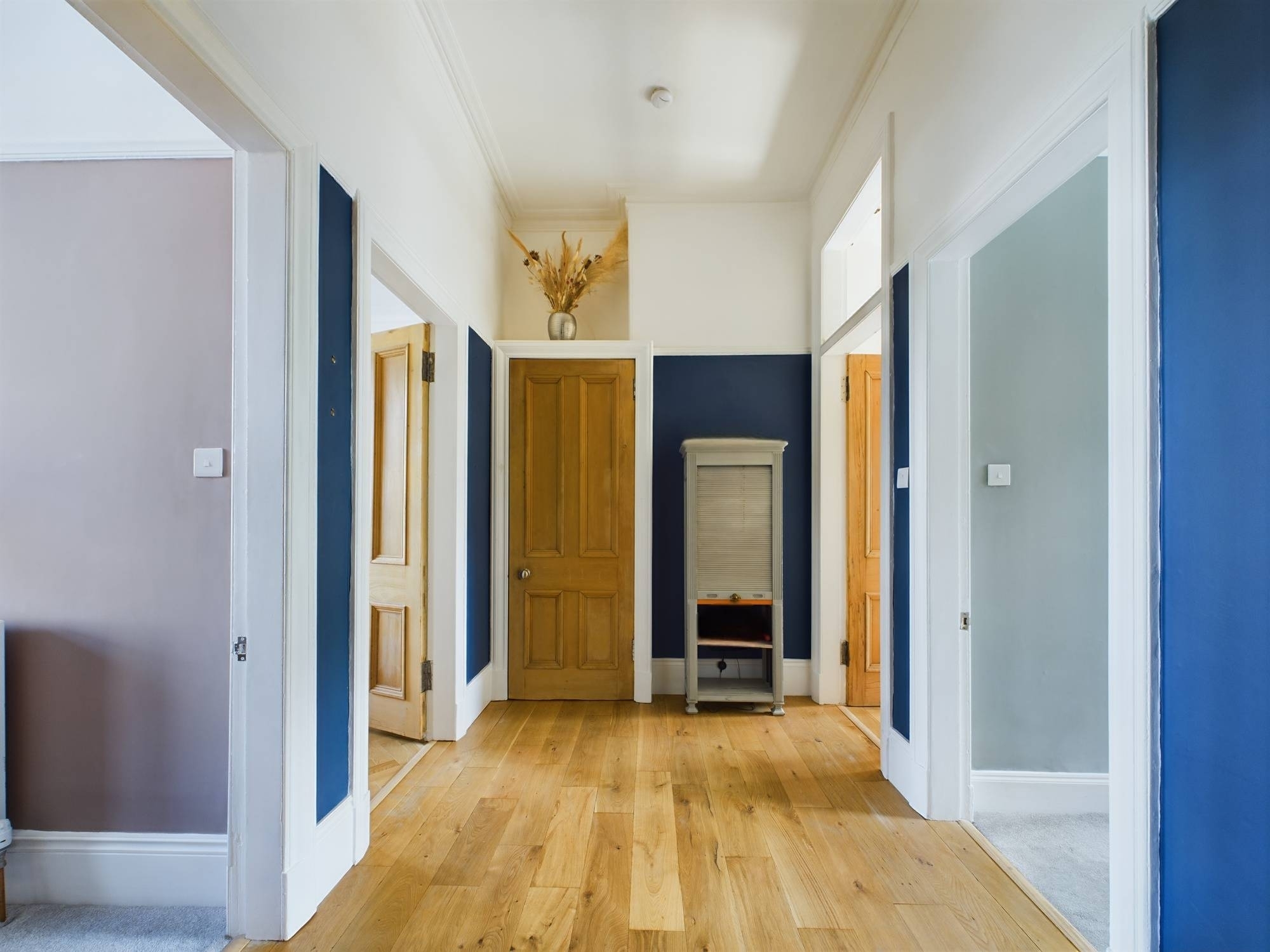 two bedroom flat available in shawlands