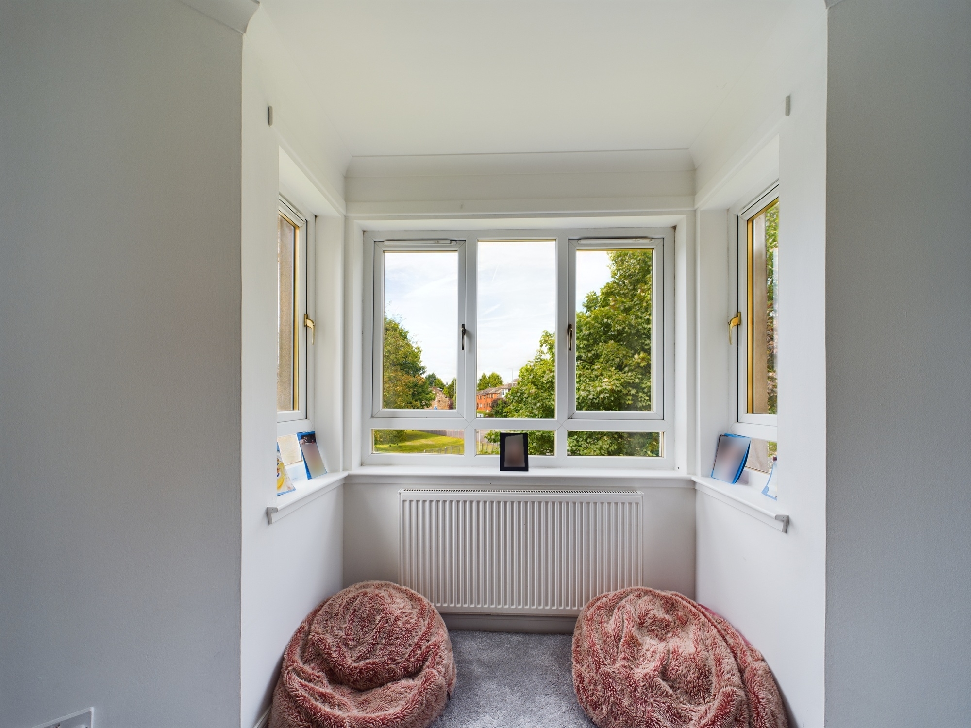 fully furnished two bedroom flat to let